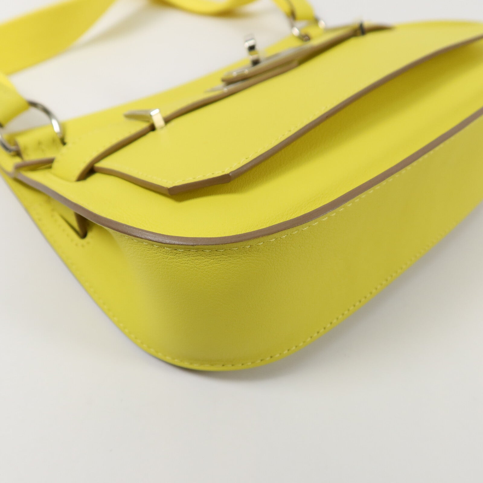 HERMES Swift皮革Mini Jypsiere肩背袋Lime