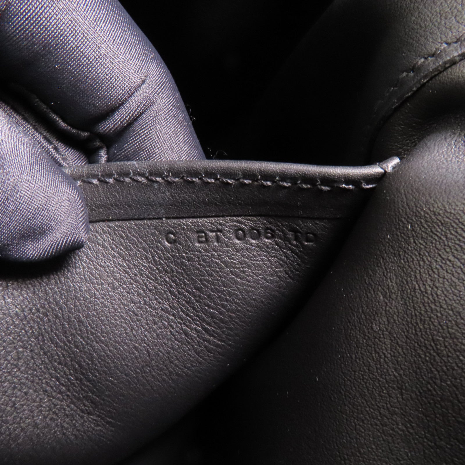 HERMES Licol 17 Shoulder Bag Swift Leather Black