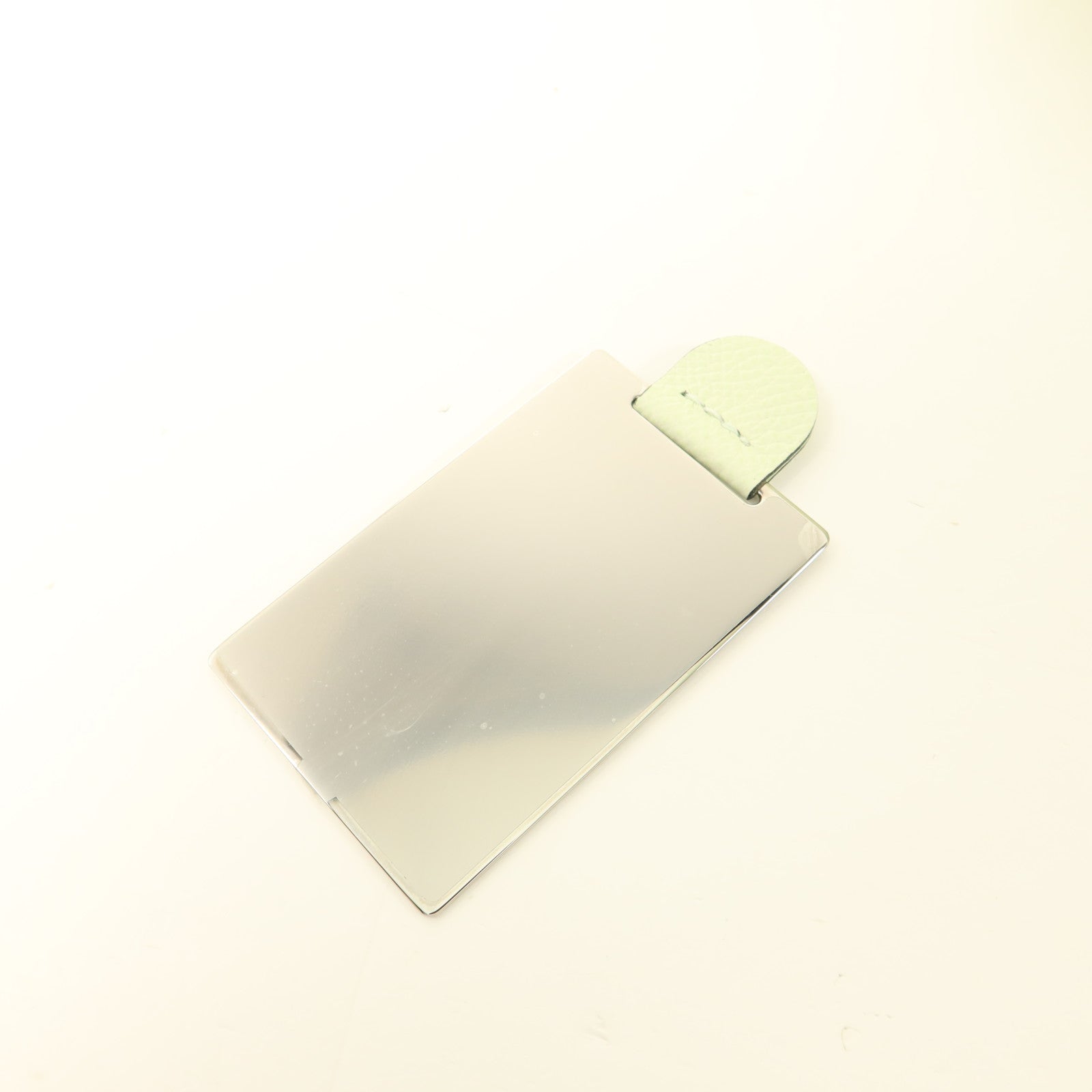 HERMES Epsom皮革Constance Mini II銀扣肩背袋Vert Fizz