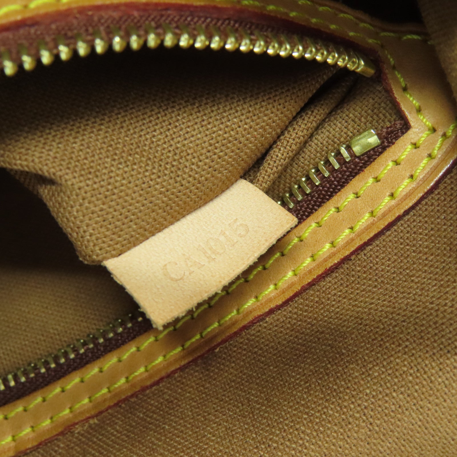 LOUIS VUITTON 【清倉大減價】Monogram Batignolles Vertical金扣肩背袋啡色