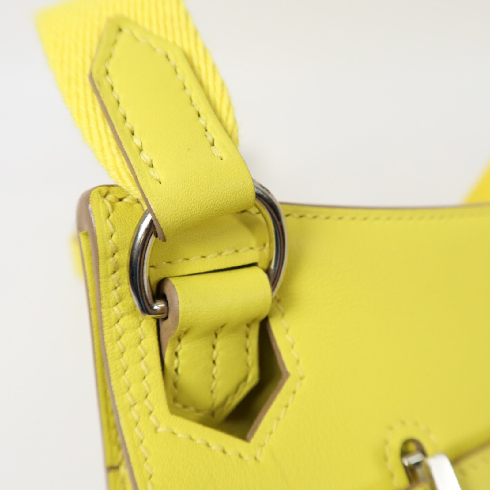 HERMES Swift皮革Mini Jypsiere肩背袋Lime