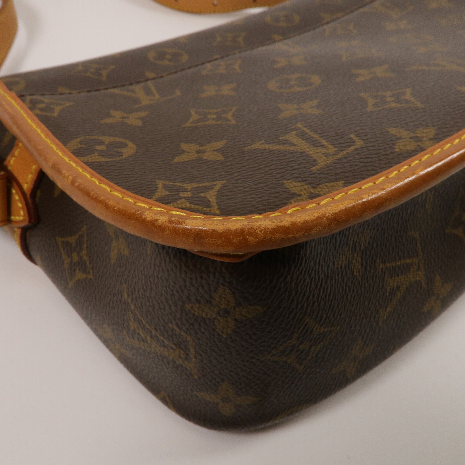 LOUIS VUITTON Monogram Sologne肩背袋