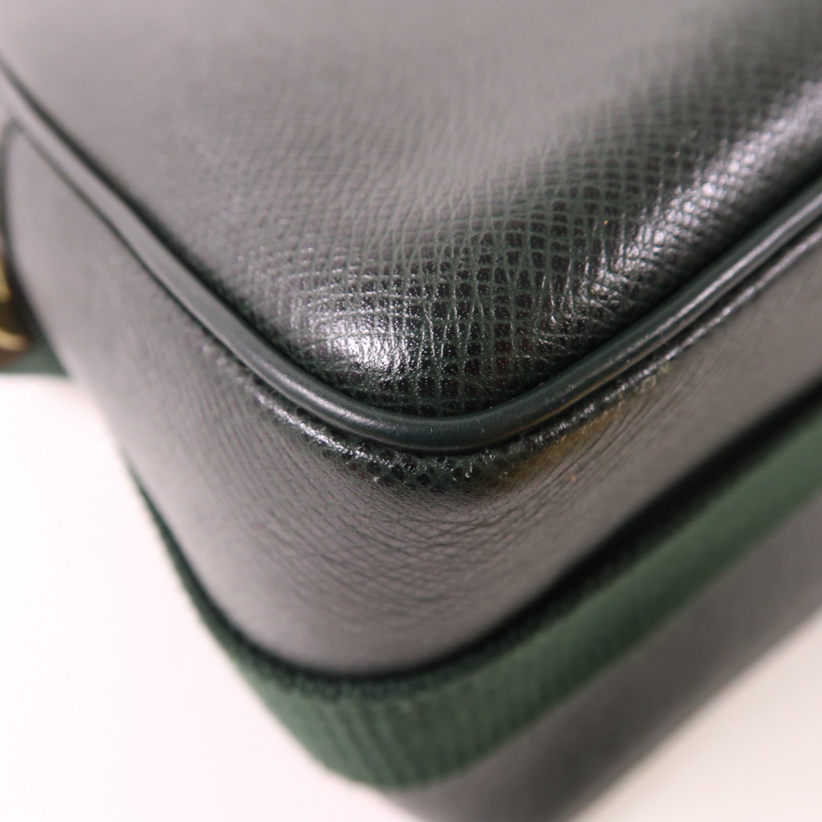 LOUIS VUITTON Taiga Reporter PM金扣肩背袋