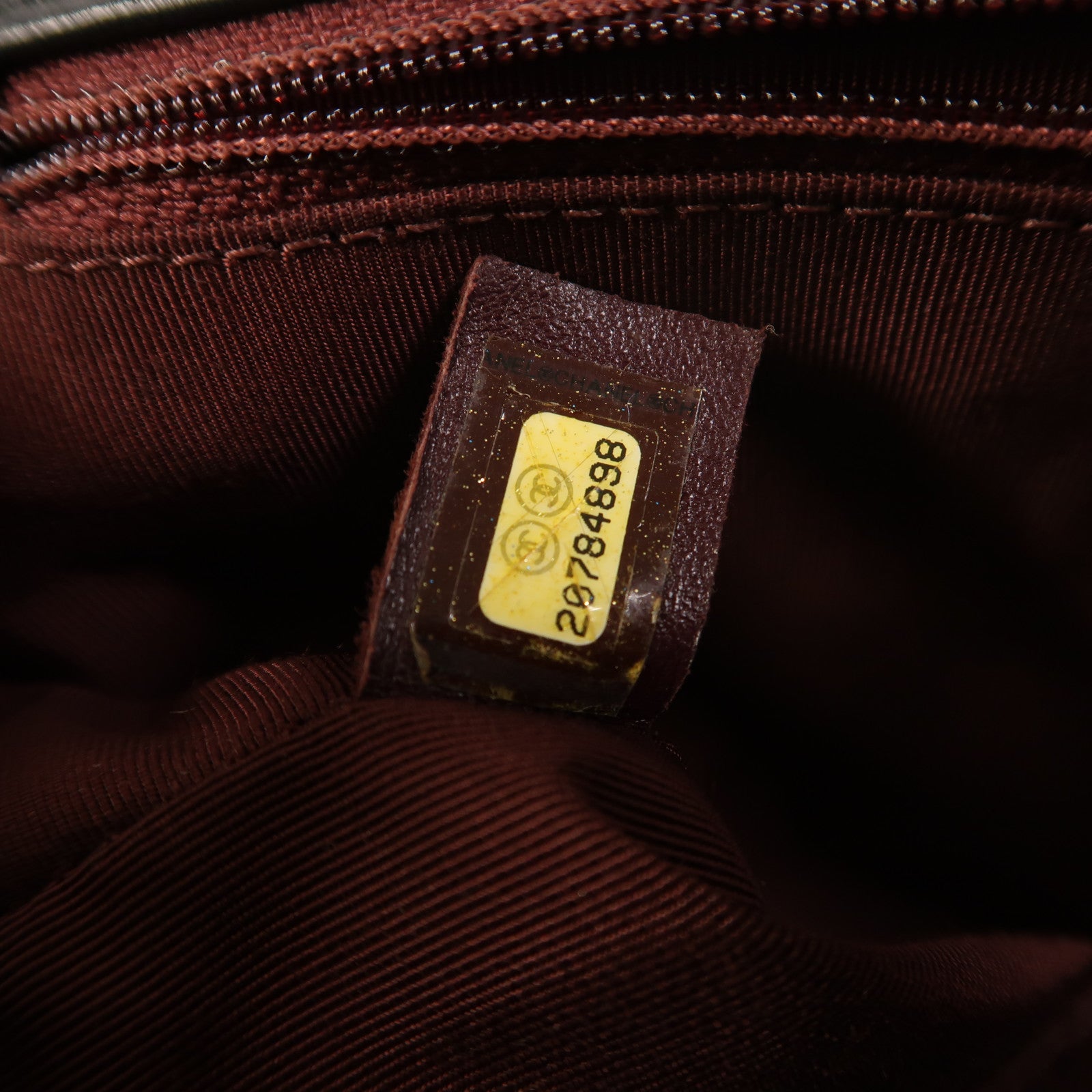 CHANEL 牛皮皮革Boy 28銀扣鏈帶肩背袋