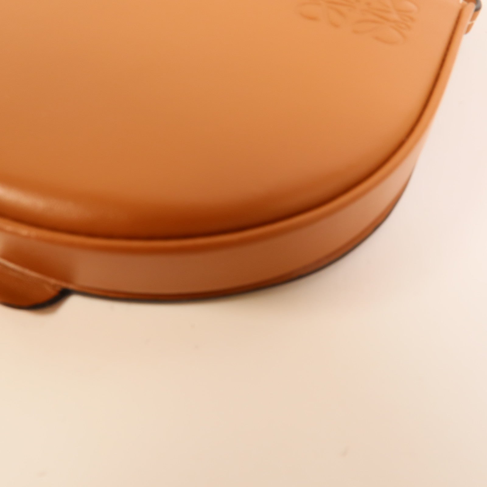 LOEWE 牛皮皮革Shoulder Bag肩背袋