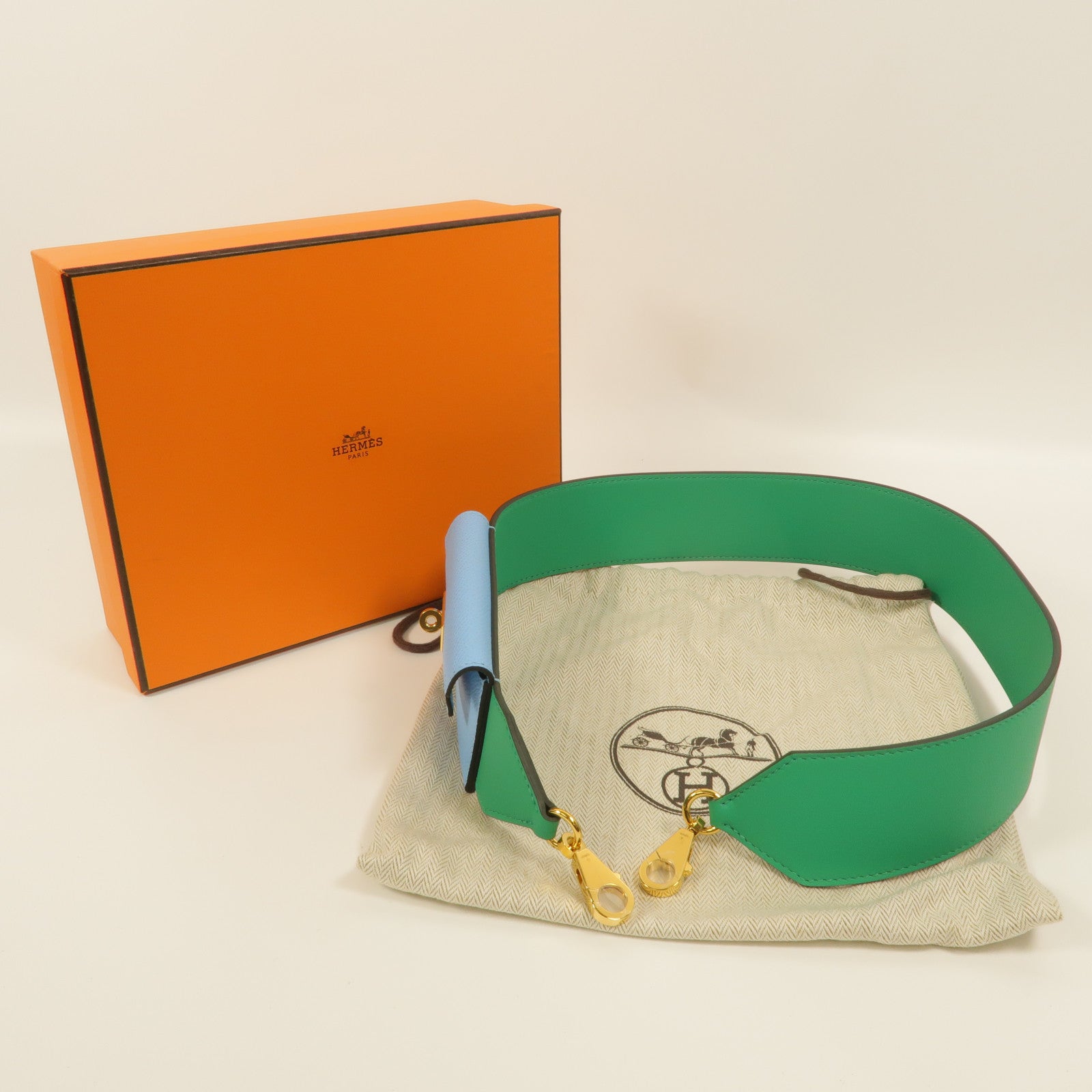 HERMES Swift/Epsom皮革Kelly Pocket Bag Charm肩背帶Bambou/Celeste