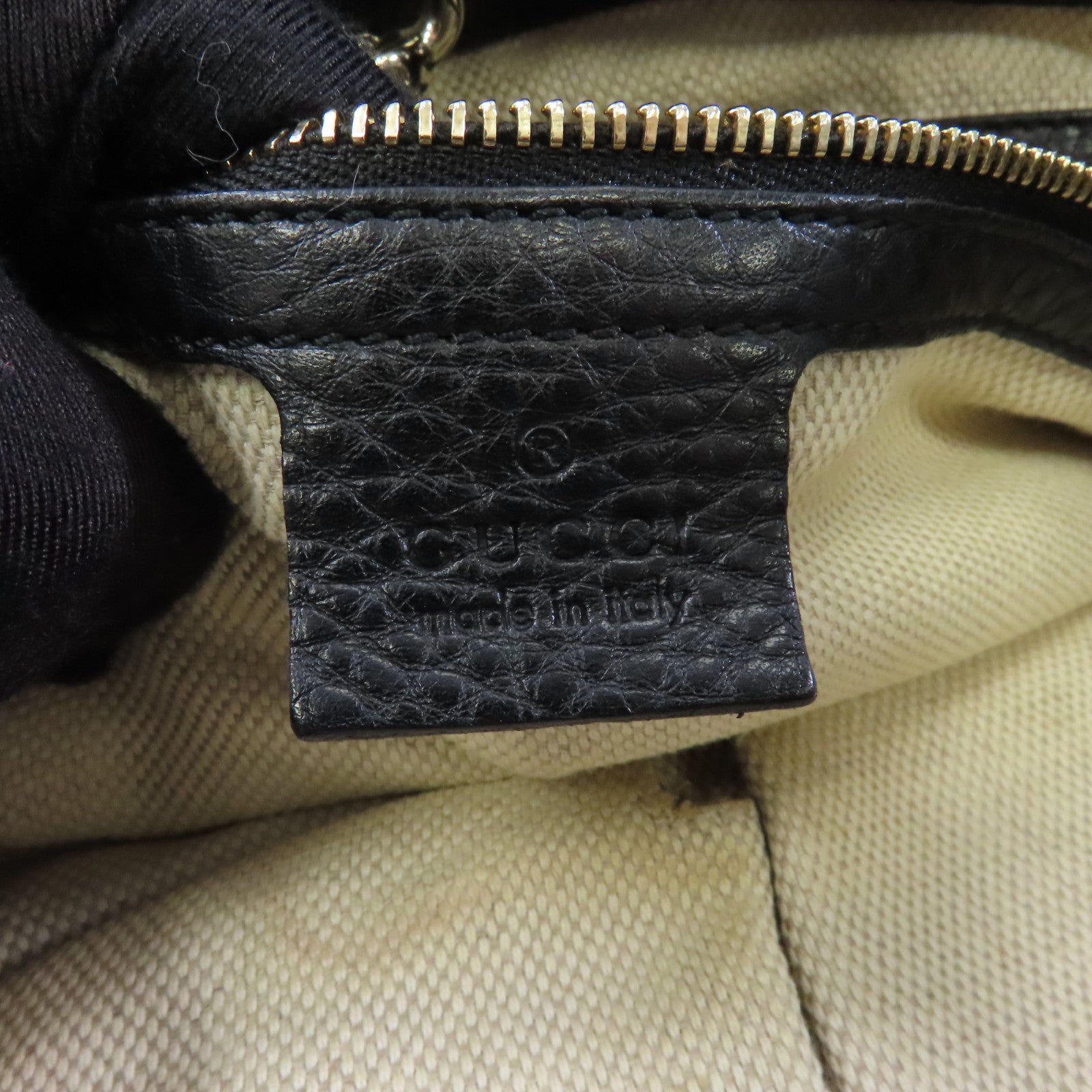 GUCCI 牛皮皮革Chain Shoulder Bag金扣鏈帶肩背袋黑色