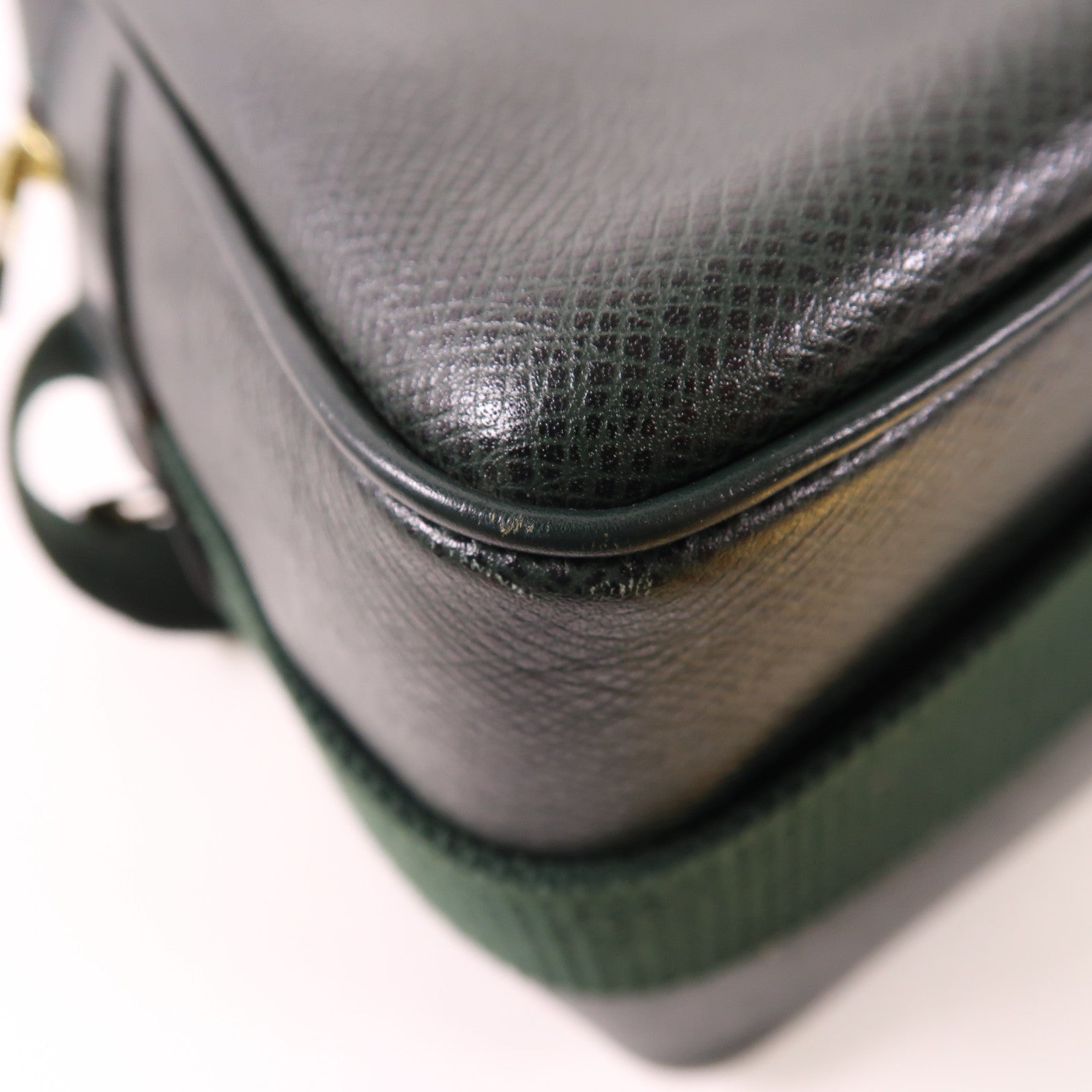 LOUIS VUITTON Taiga Reporter PM金扣肩背袋