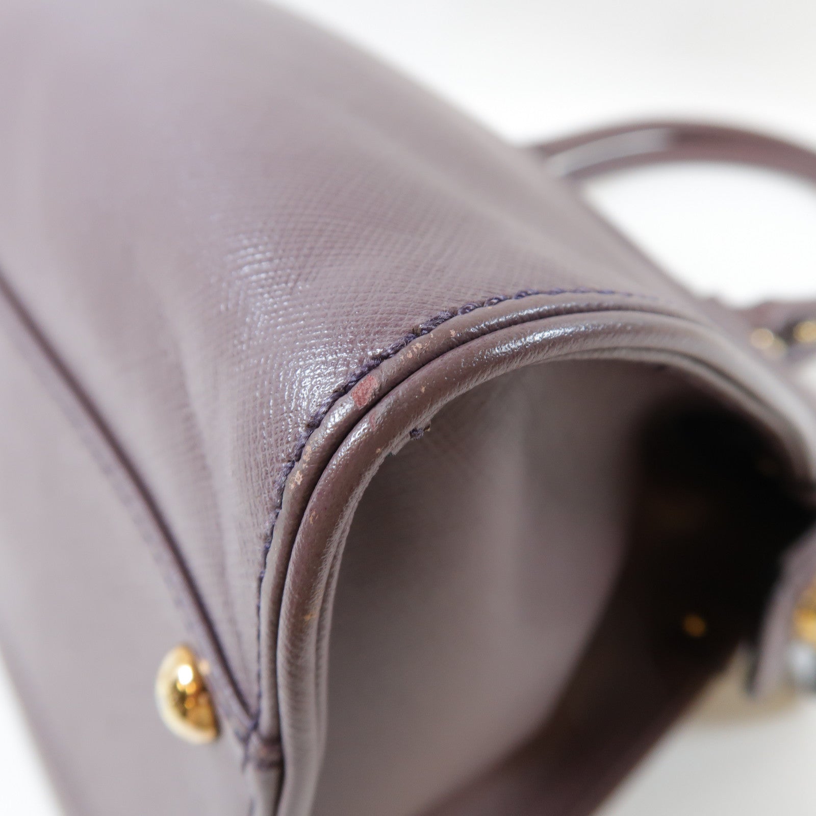 Salvatore Ferragamo 牛皮皮革Hand Bag金扣手挽袋紫色