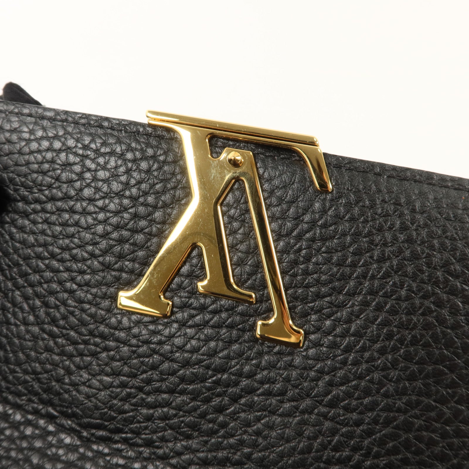LOUIS VUITTON Taurillon Studded Soi Capucines Wallet長錢包