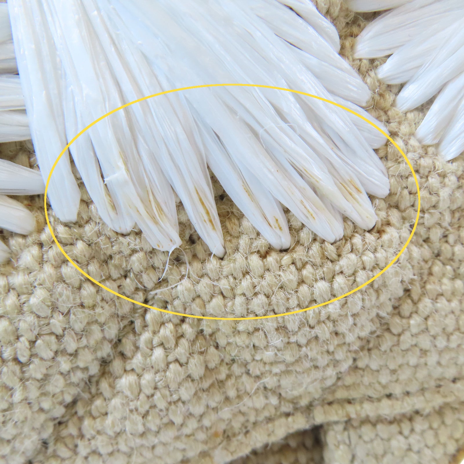 CHANEL **【激減優惠】菱格麻質Chain Shoulder金扣鏈帶肩背袋米色