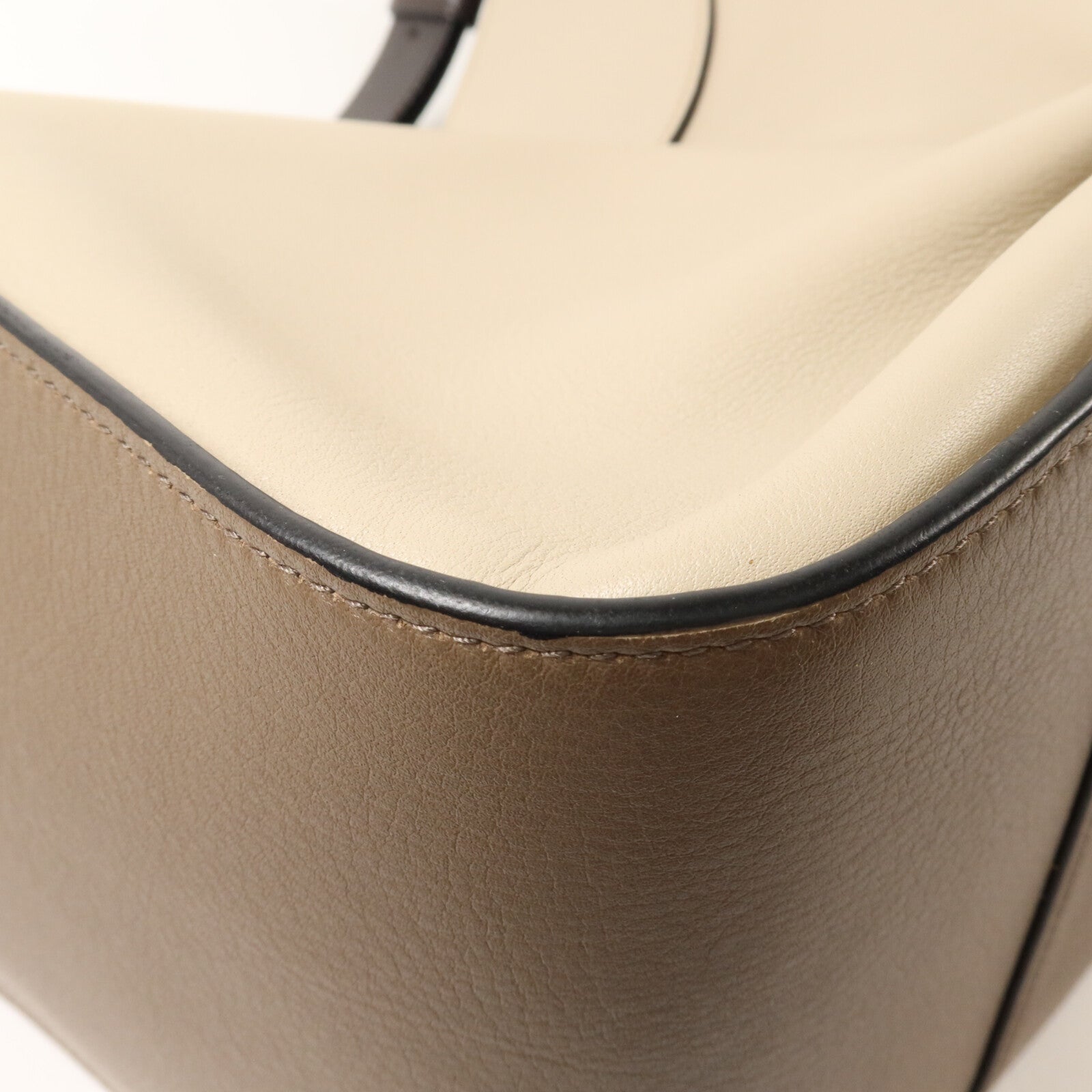 LOEWE 牛皮皮革Hammock Medium手挽肩背兩用袋