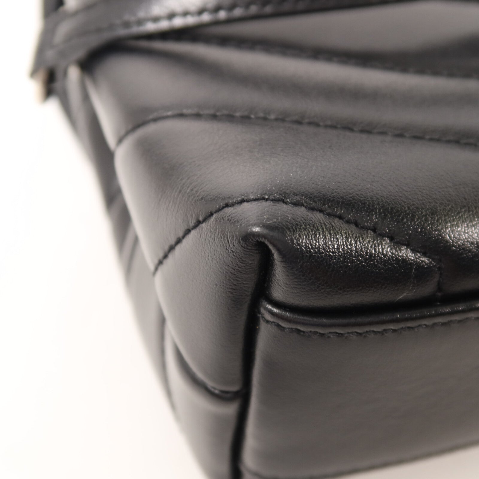 SAINT LAURENT 牛皮皮革Loulou Toy肩背袋