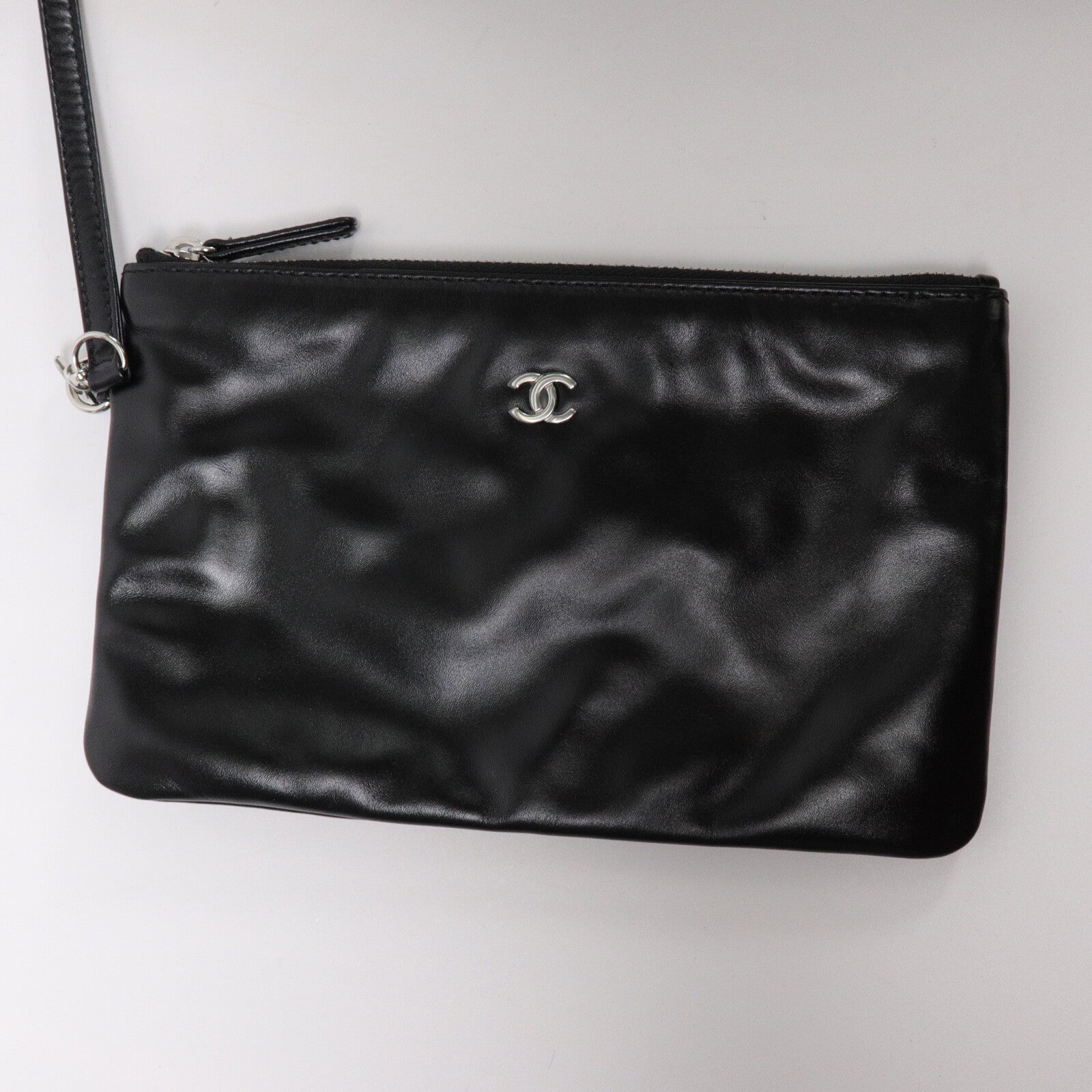 CHANEL 牛皮皮革Chanel 22 Small鏈帶肩背袋