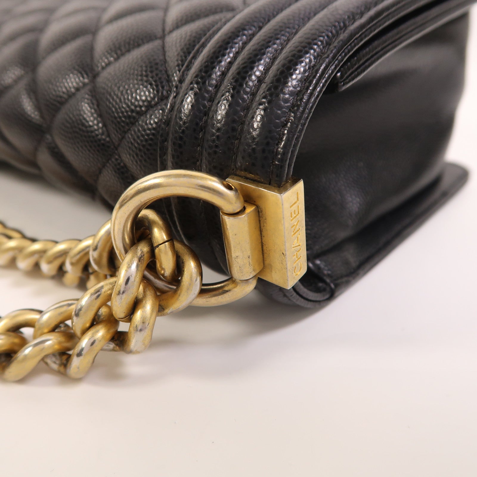 CHANEL 牛皮皮革Boy 25金扣鏈帶肩背袋