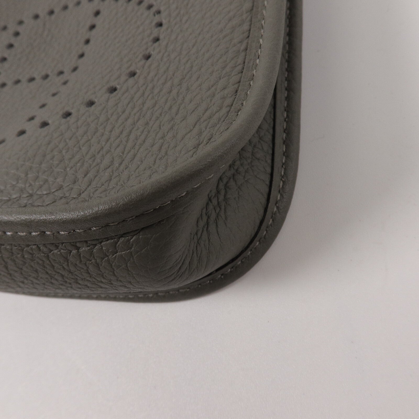 HERMES Clemence皮革Evelyne TPM肩背袋Gris Meyer