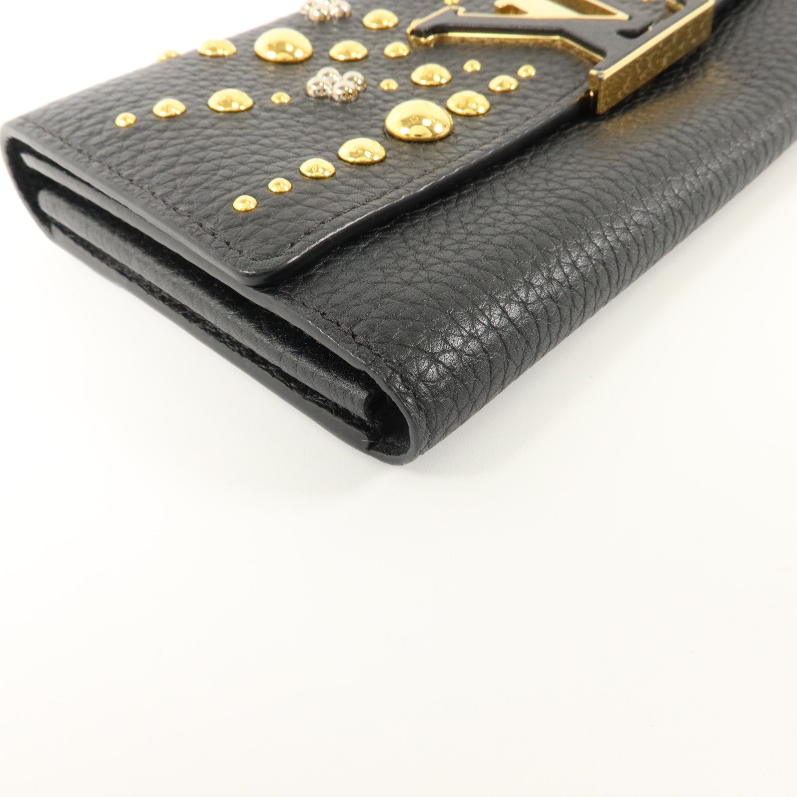 LOUIS VUITTON Taurillon Studded Soi Capucines Wallet長錢包