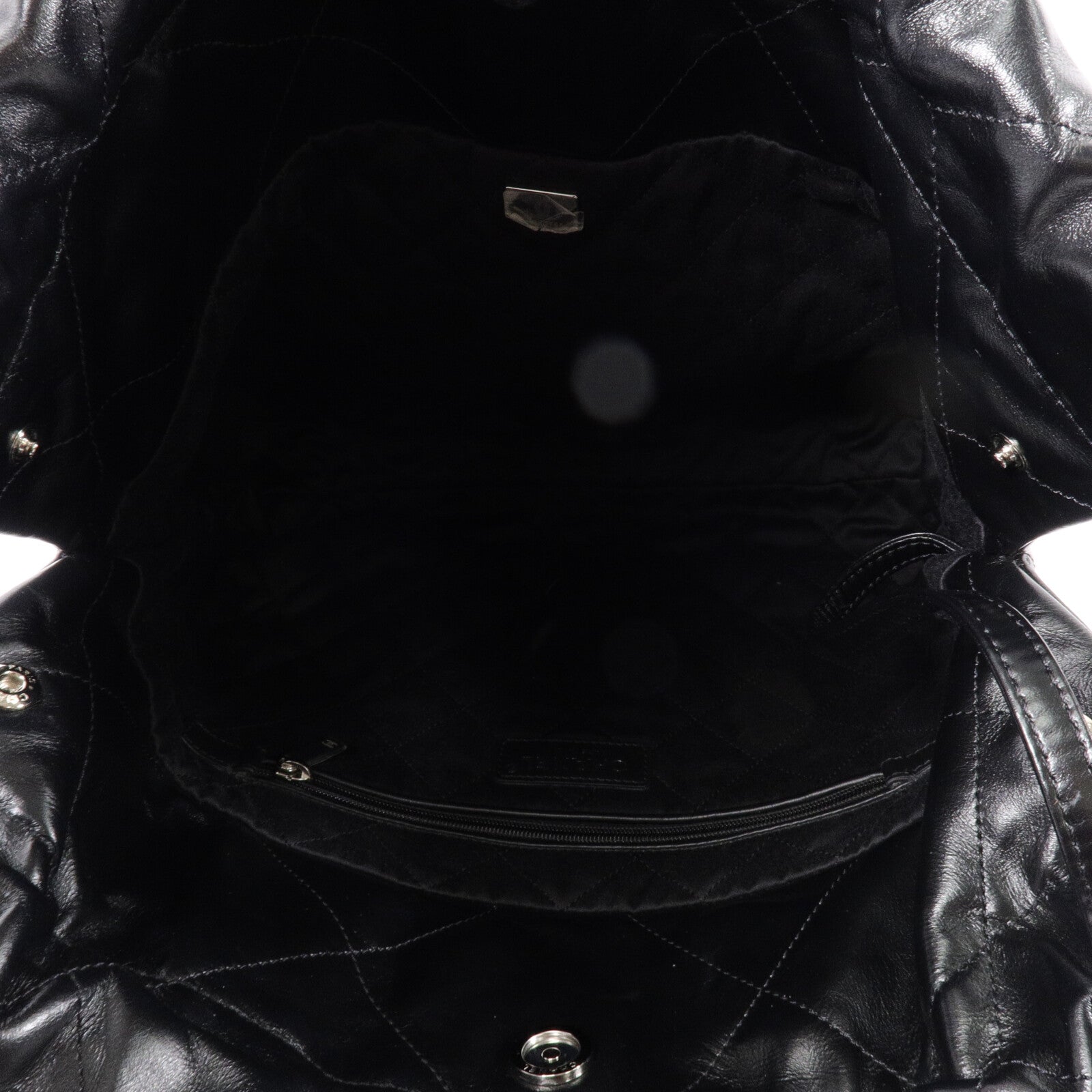 CHANEL 牛皮皮革Chanel 22 Small鏈帶肩背袋