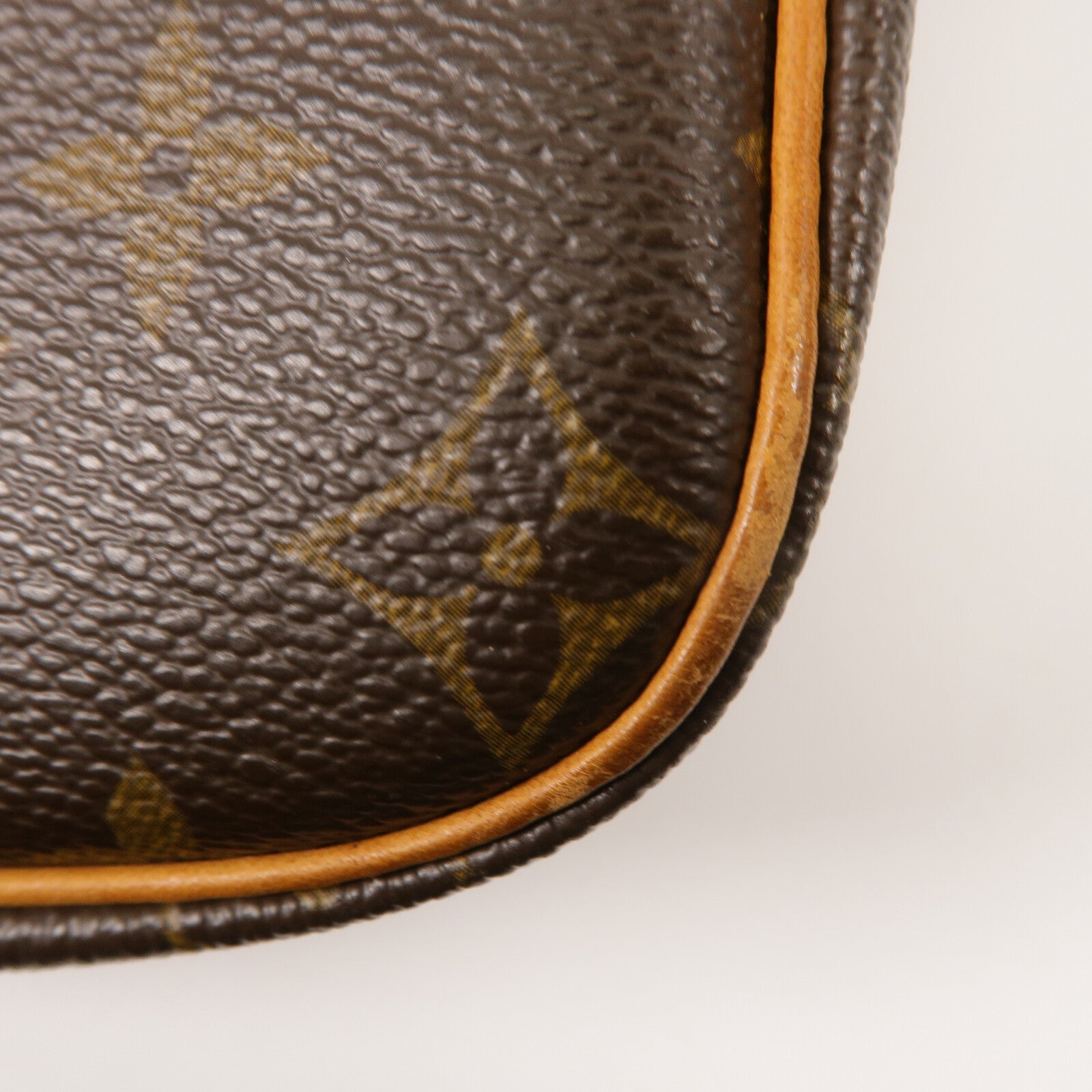 LOUIS VUITTON Monogram Sologne肩背袋
