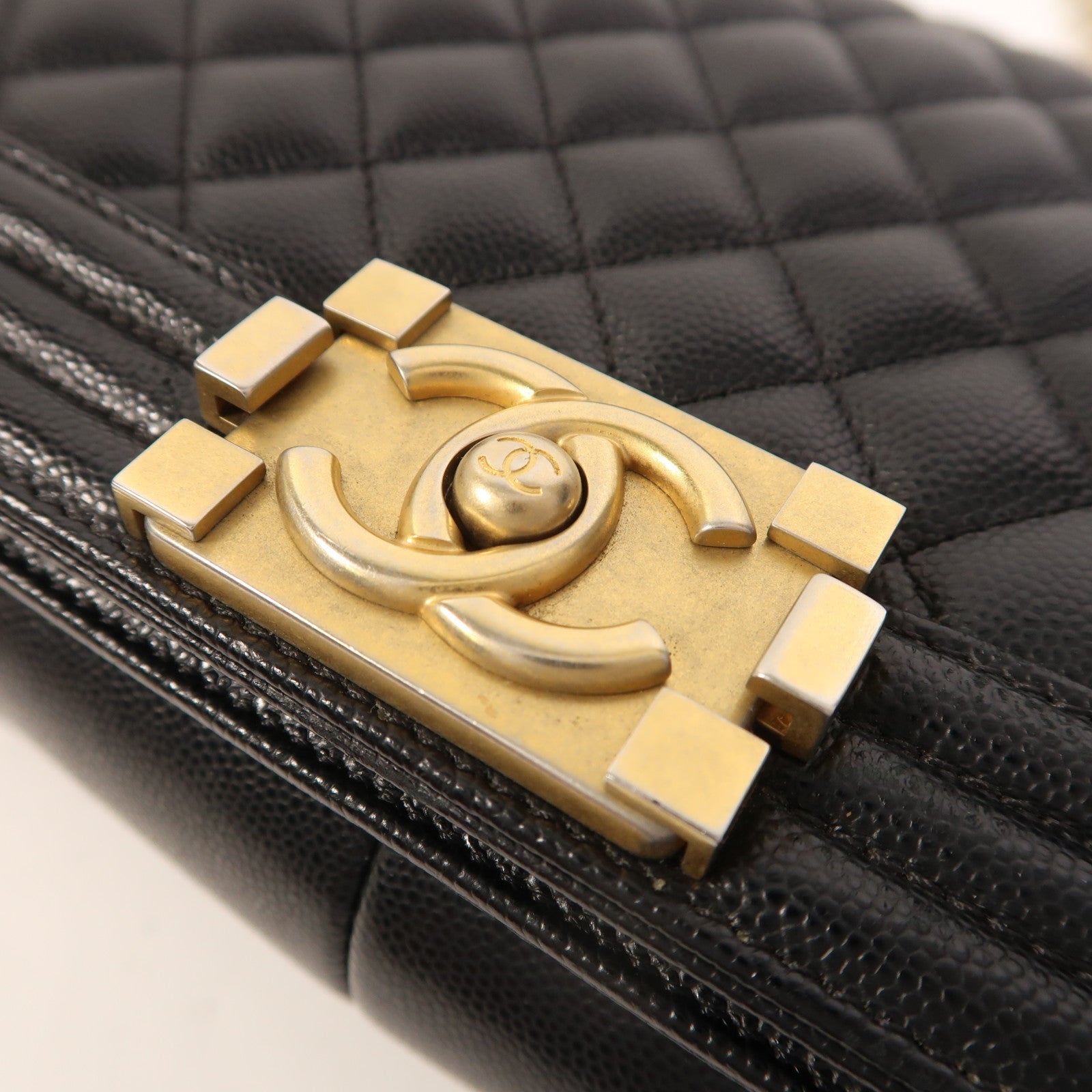 CHANEL 【激減優惠】牛皮皮革Boy 25金扣鏈帶肩背袋
