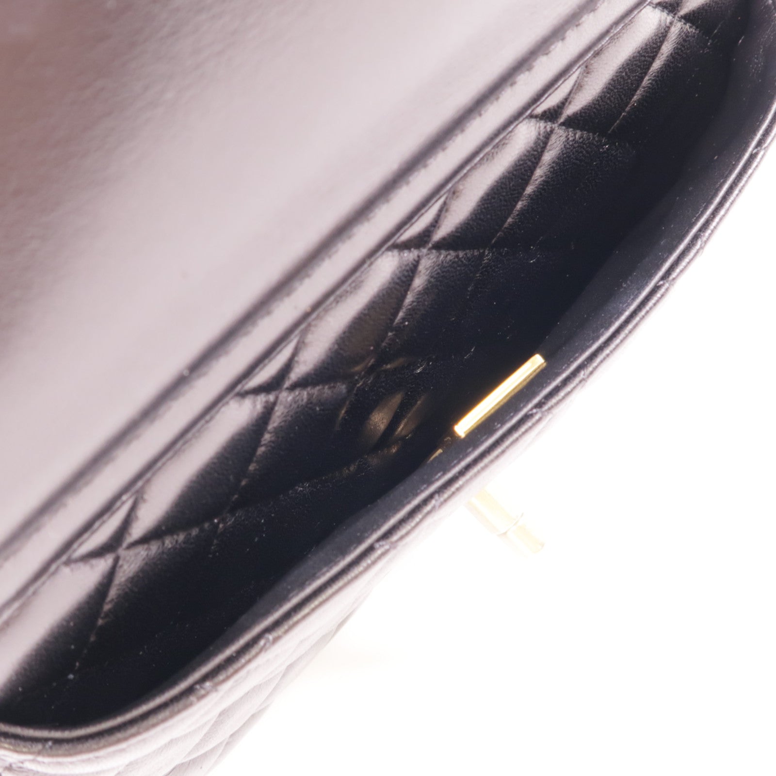 CHANEL 牛皮皮革Chain Shoulder金扣鏈帶肩背袋