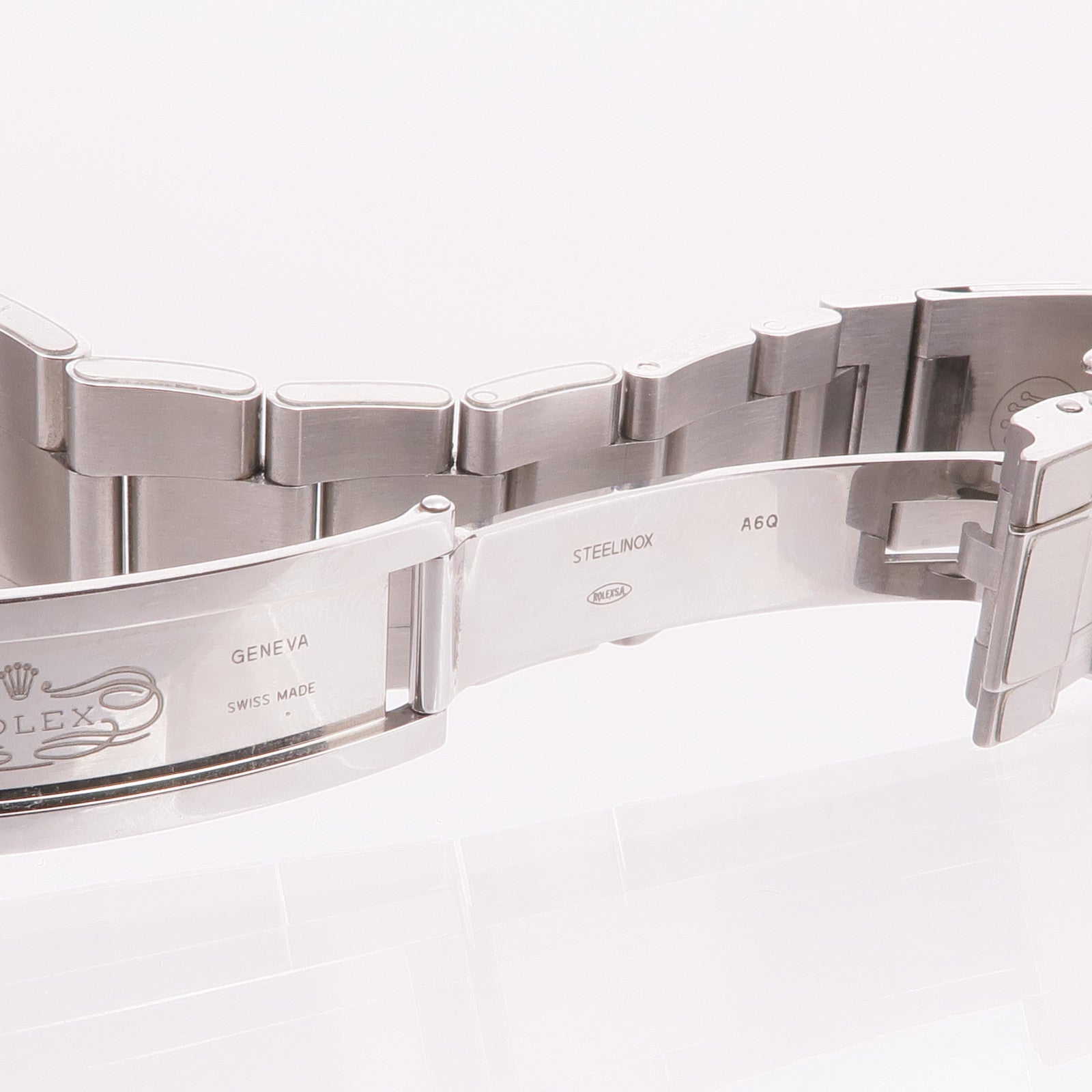 ROLEX Sea Dweller 126600