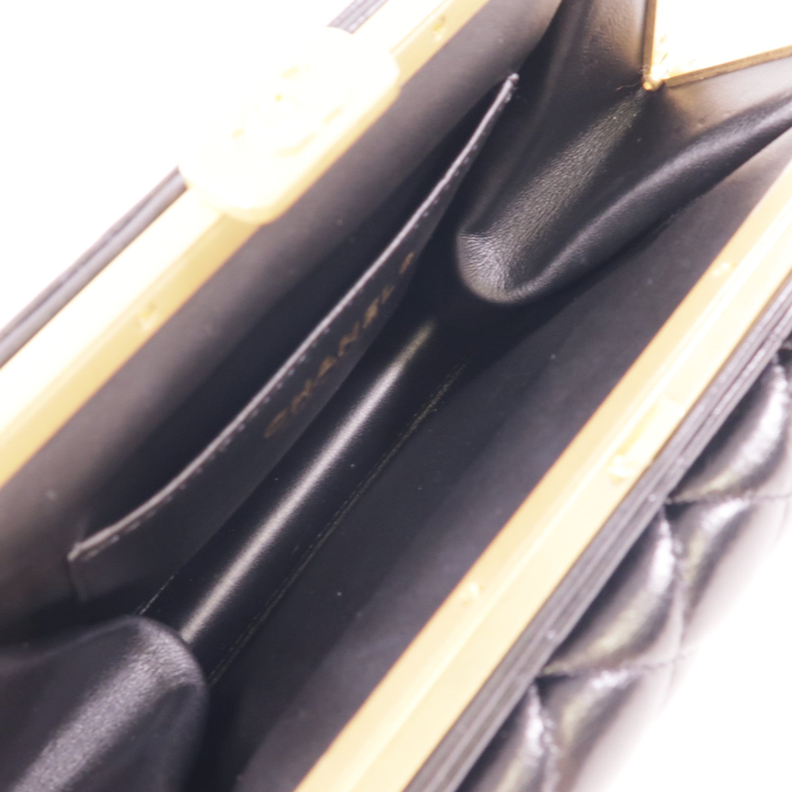 CHANEL 【激減優惠】牛皮皮革Chain Shoulder金扣鏈帶肩背袋