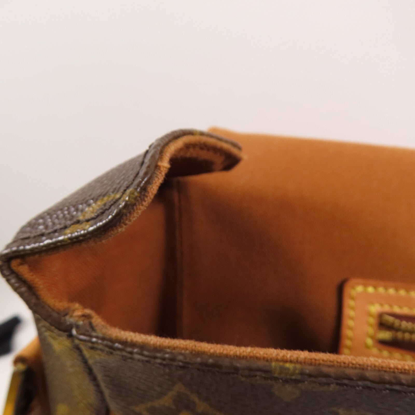 LOUIS VUITTON 【激減優惠】Monogram Abbeses金扣肩背袋