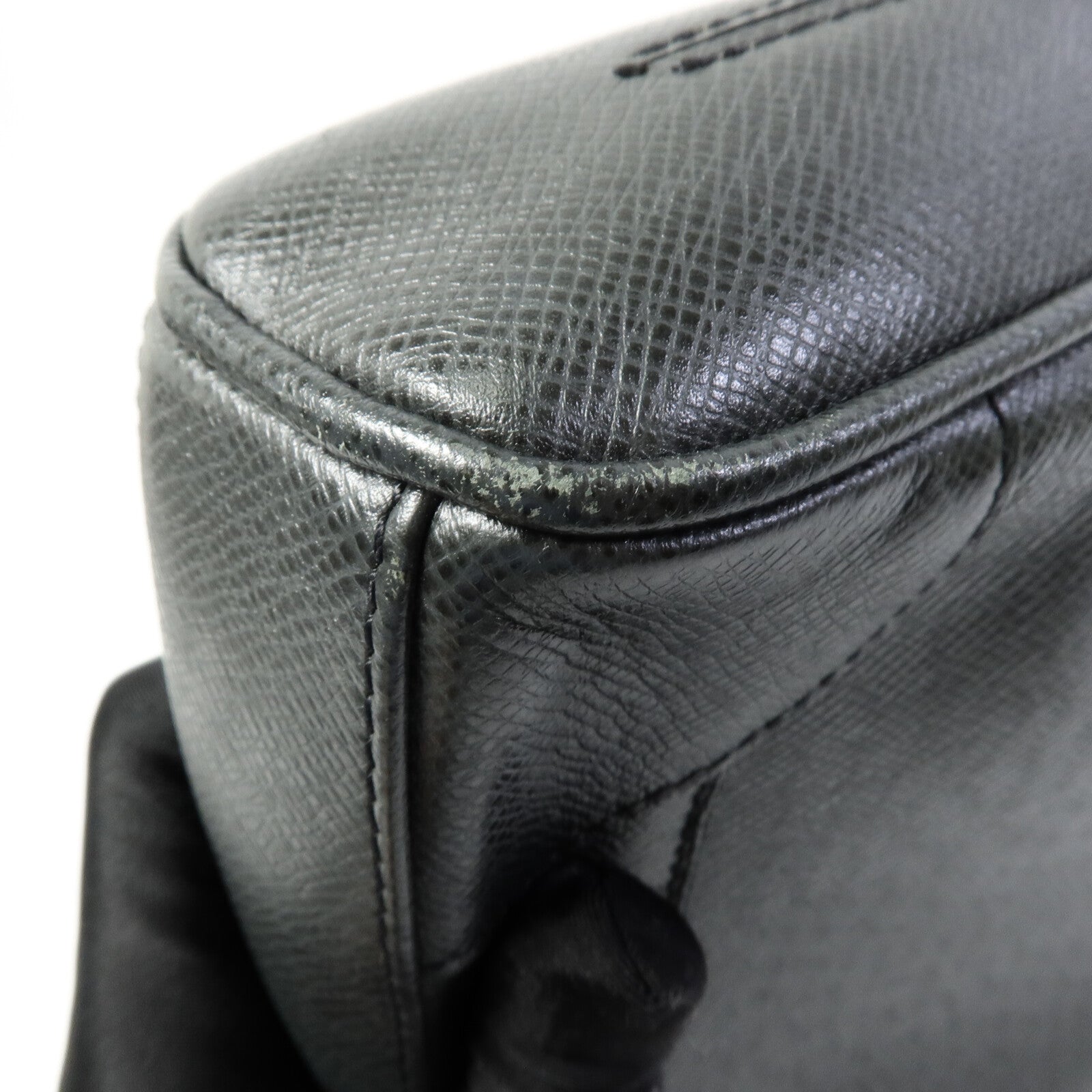 LOUIS VUITTON Taiga Taiga Luka肩背袋