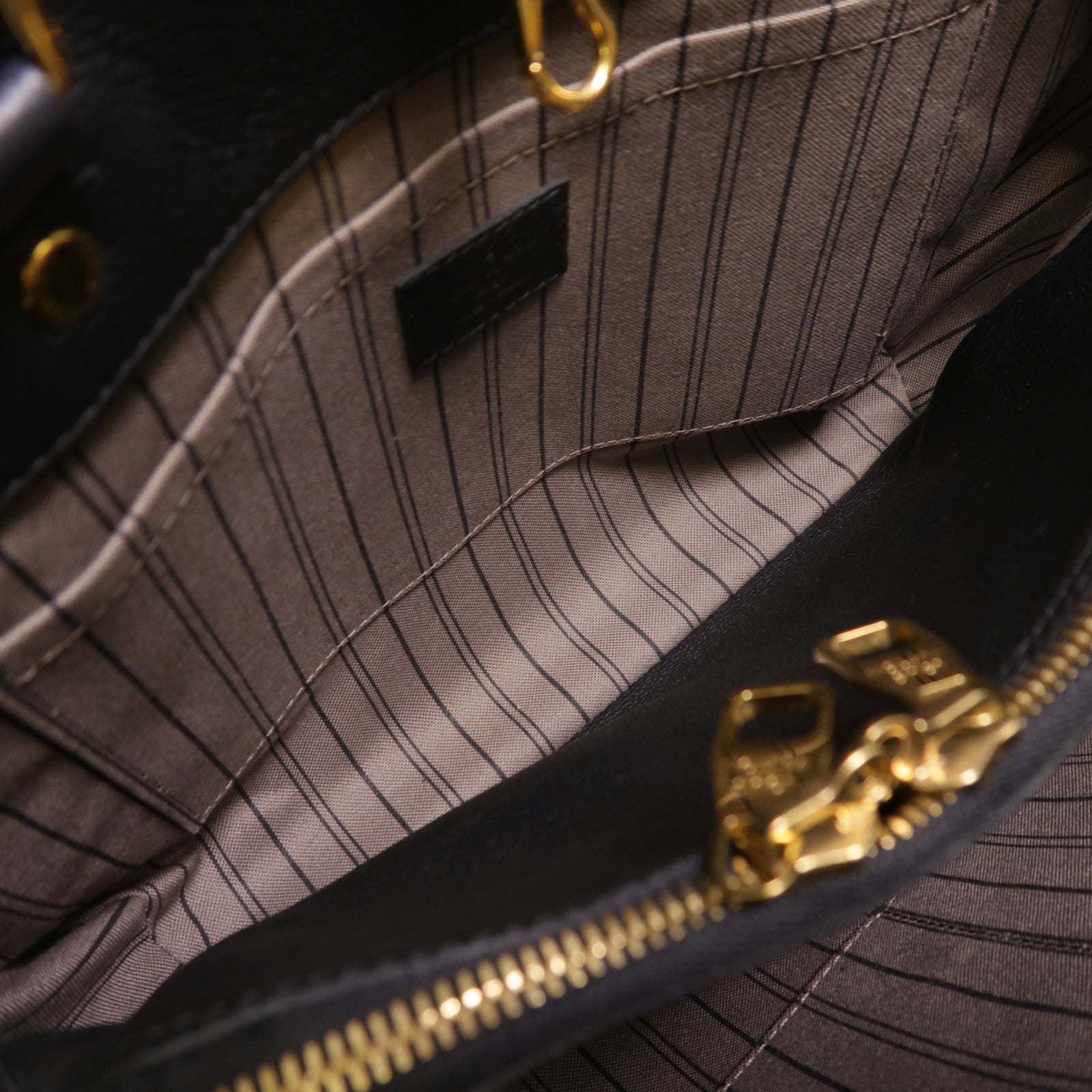 LOUIS VUITTON Monogram Empreinte Montaigne MM手挽肩背兩用袋