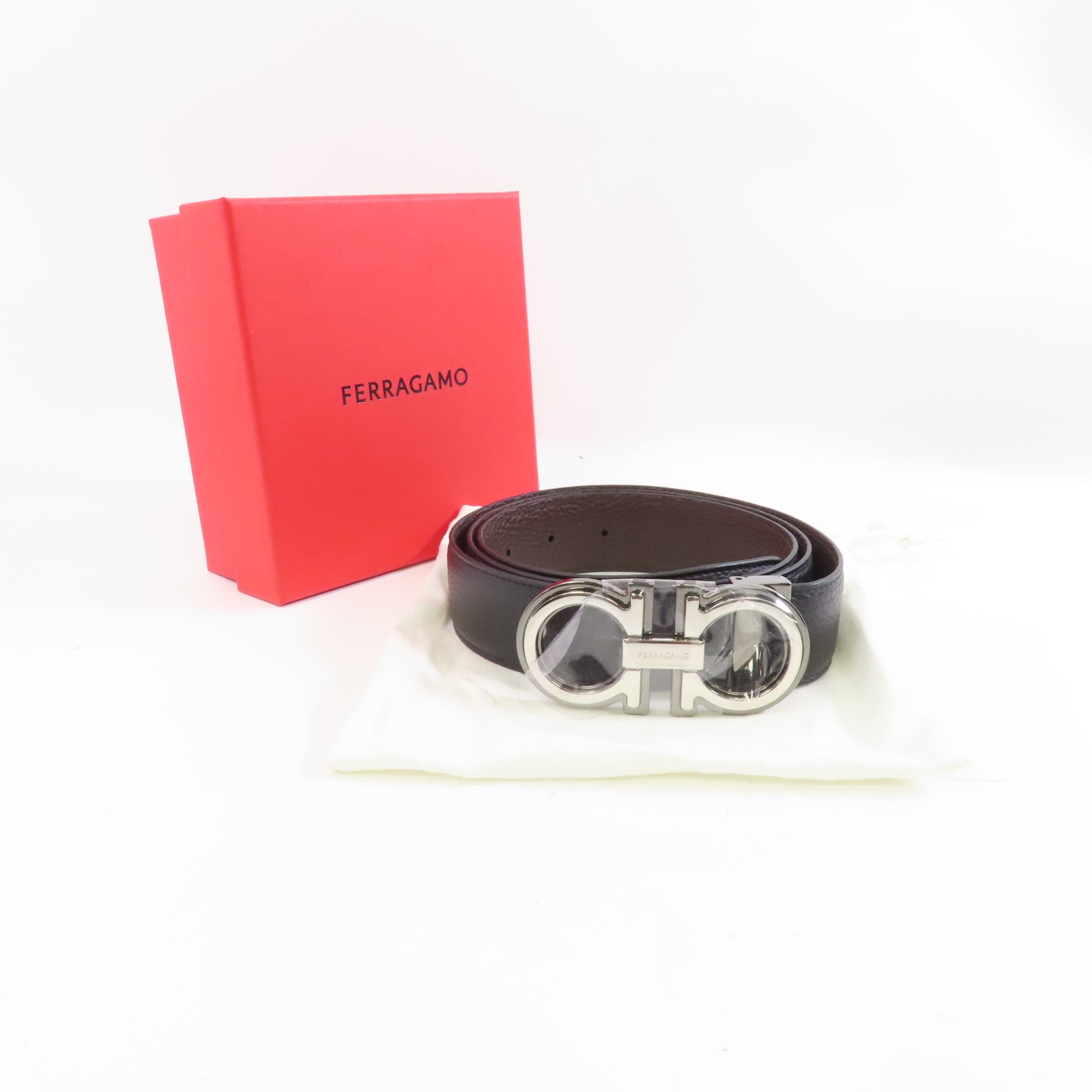 Salvatore Ferragamo 皮革Belt銀扣皮帶黑色/啡色
