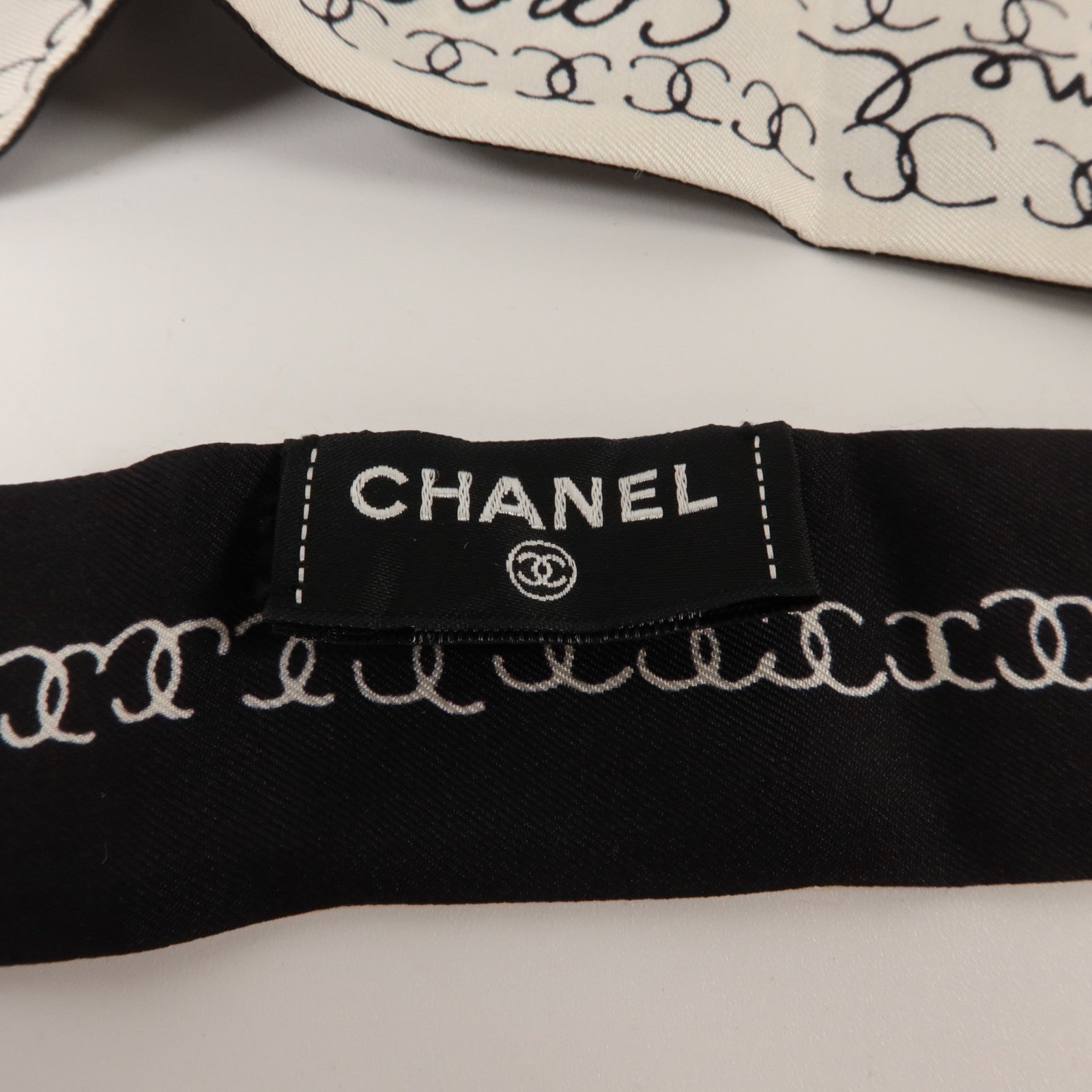 CHANEL 絲質Scarf絲巾