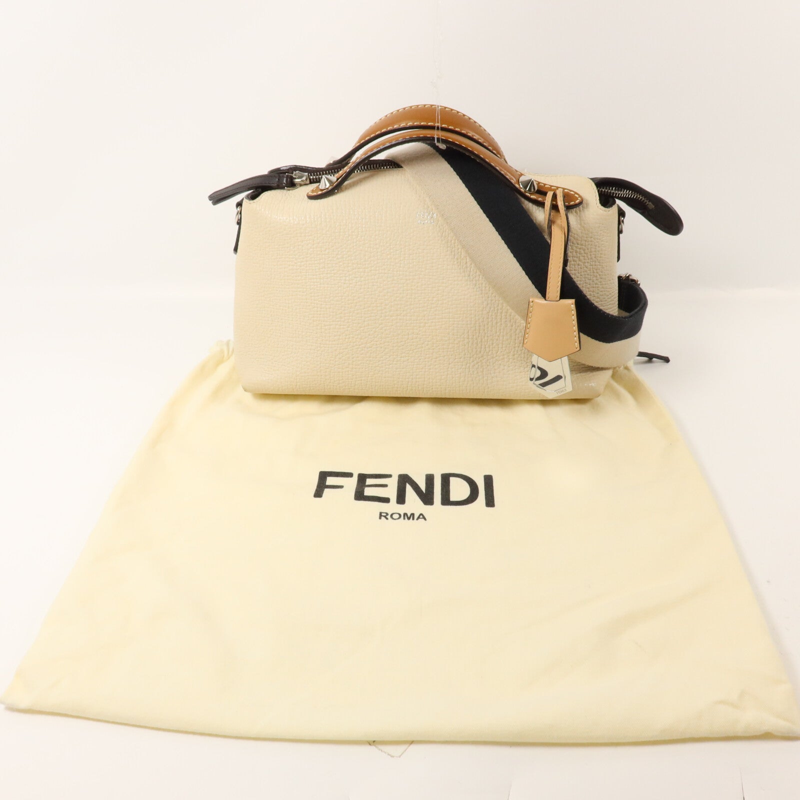 FENDI 牛皮皮革By The Way Medium手挽肩背兩用袋
