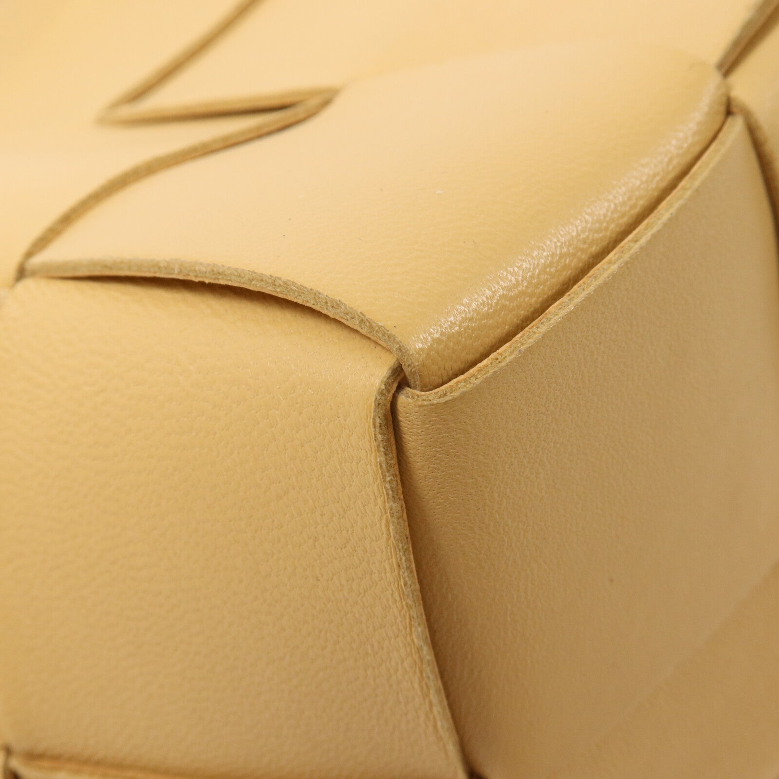 BOTTEGA VENETA 羊皮皮革Cassette Bucket肩背袋