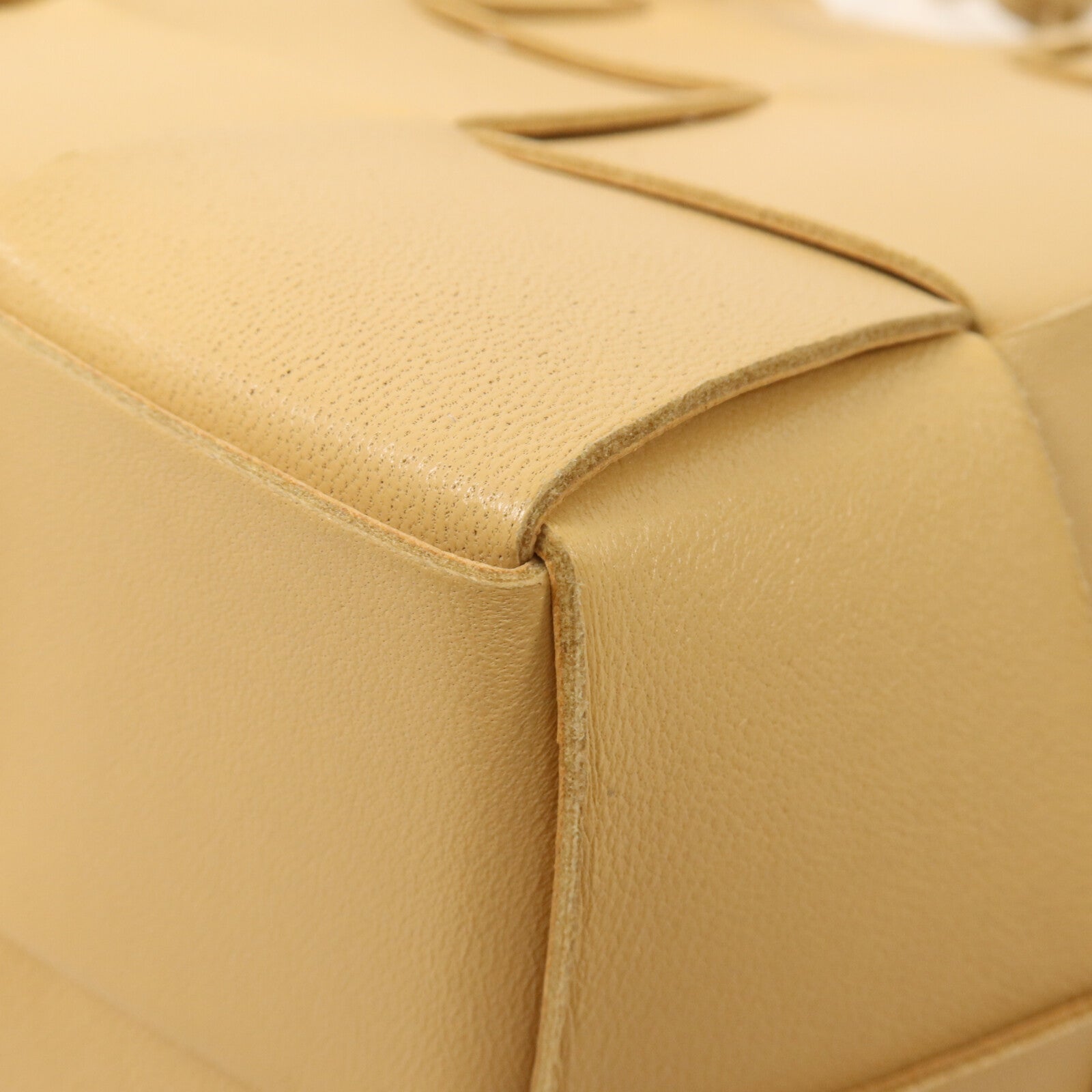 BOTTEGA VENETA 羊皮皮革Cassette Bucket肩背袋
