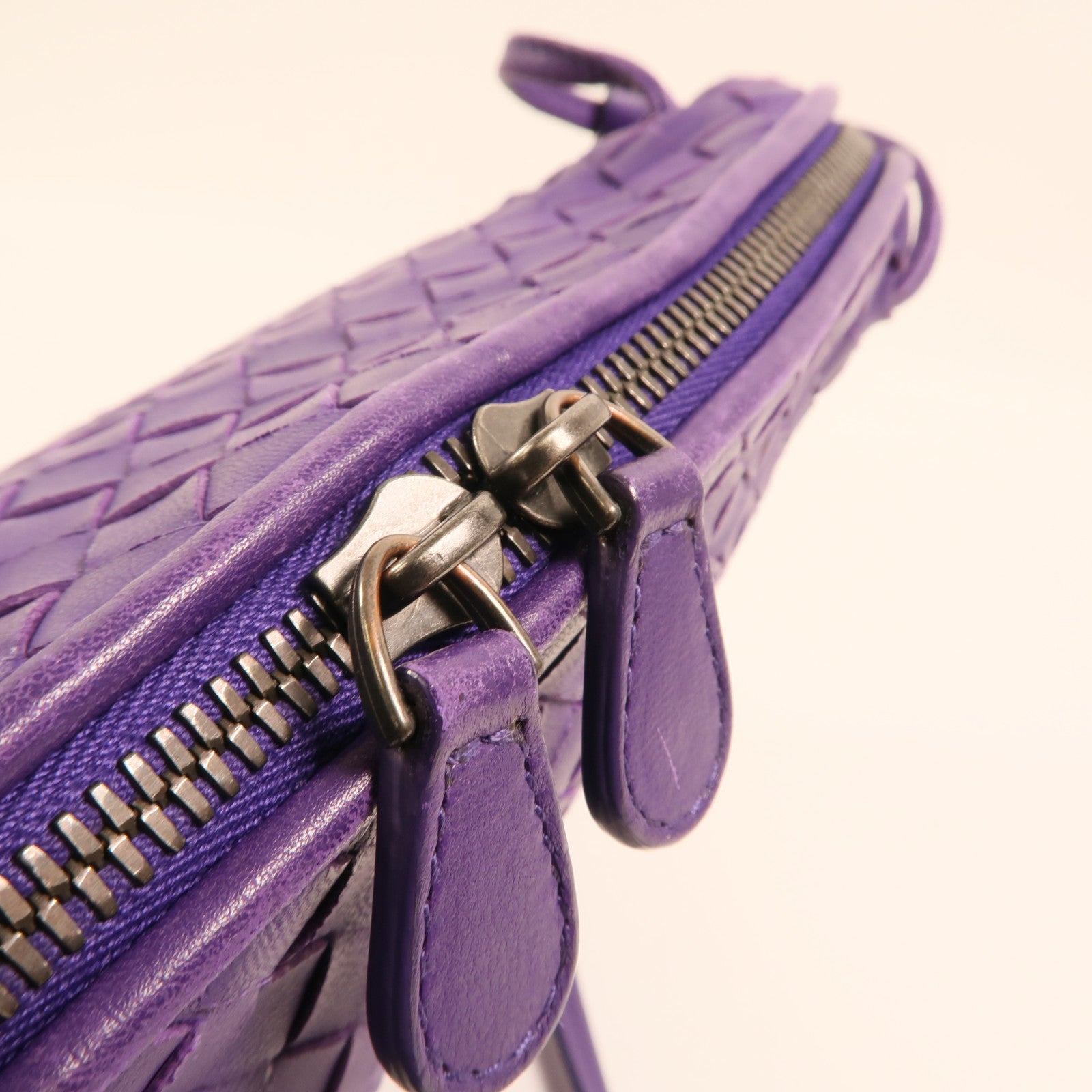 BOTTEGA VENETA 羊皮皮革Crossbody肩背袋
