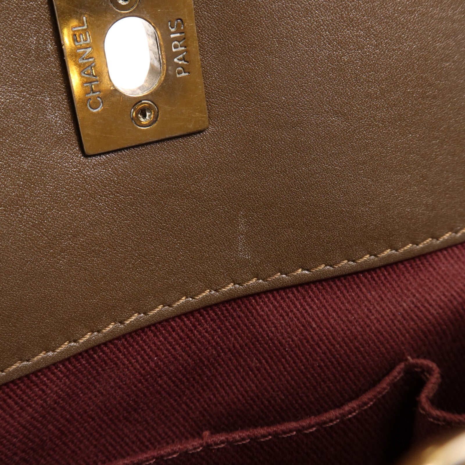 CHANEL 羊皮皮革Chain Shoulder金扣鏈帶肩背袋