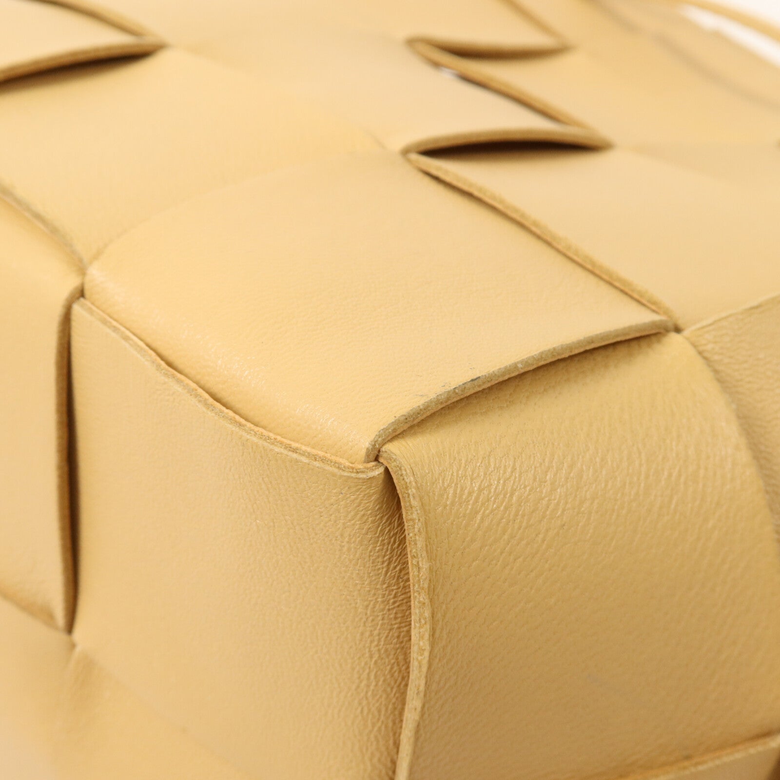 BOTTEGA VENETA 羊皮皮革Cassette Bucket肩背袋