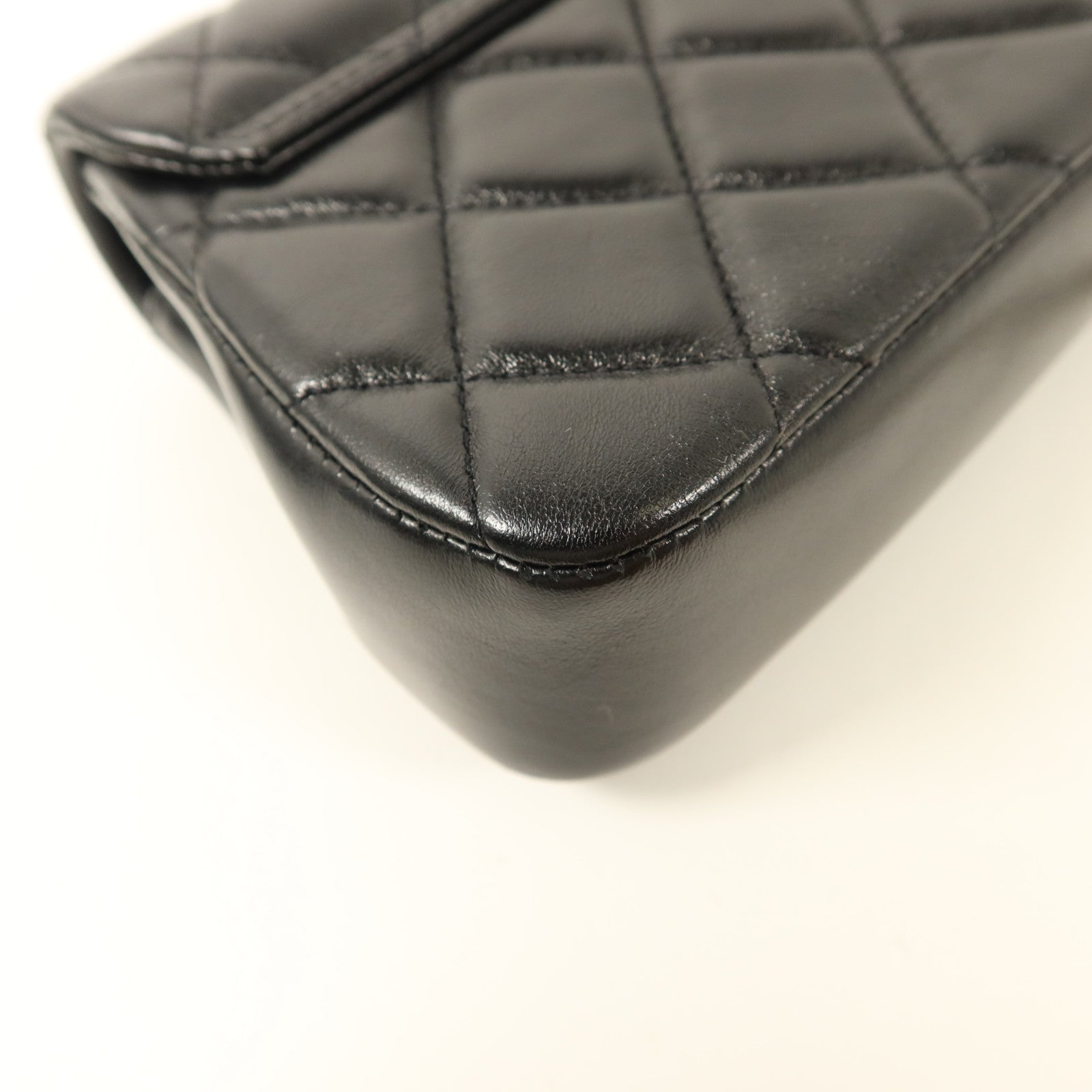 CHANEL 羊皮皮革Mini Flap Bag金扣鏈帶肩背袋
