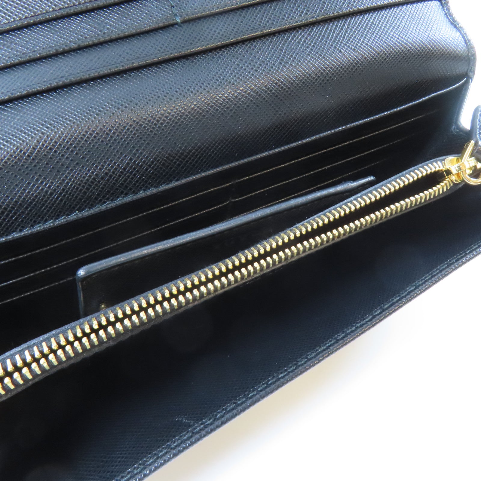 PRADA Saffiano皮革Long Wallet金扣長錢包黑色