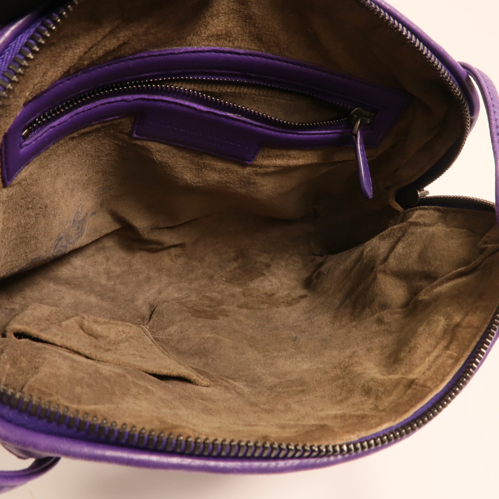 BOTTEGA VENETA 羊皮皮革Crossbody肩背袋
