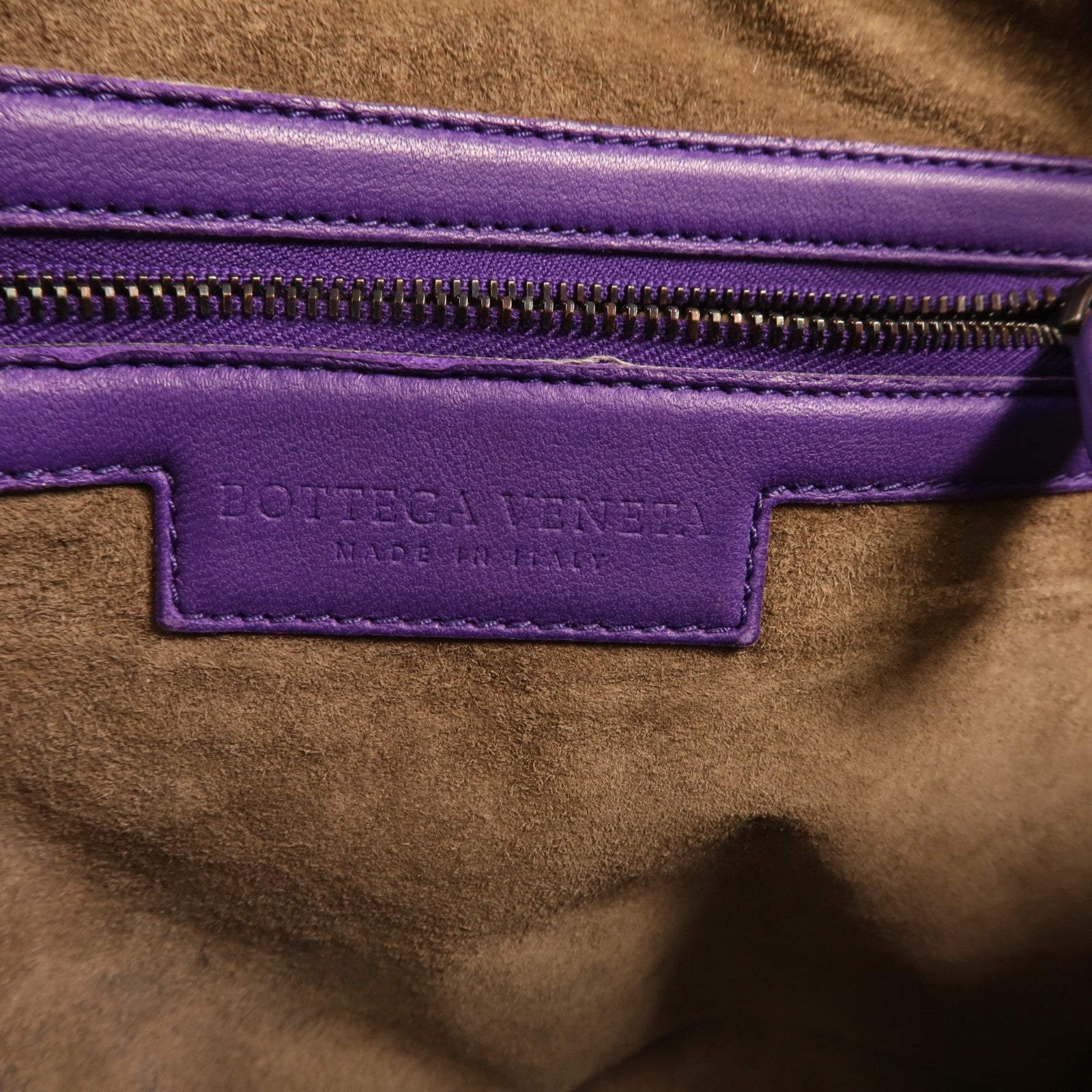 BOTTEGA VENETA 羊皮皮革Crossbody肩背袋