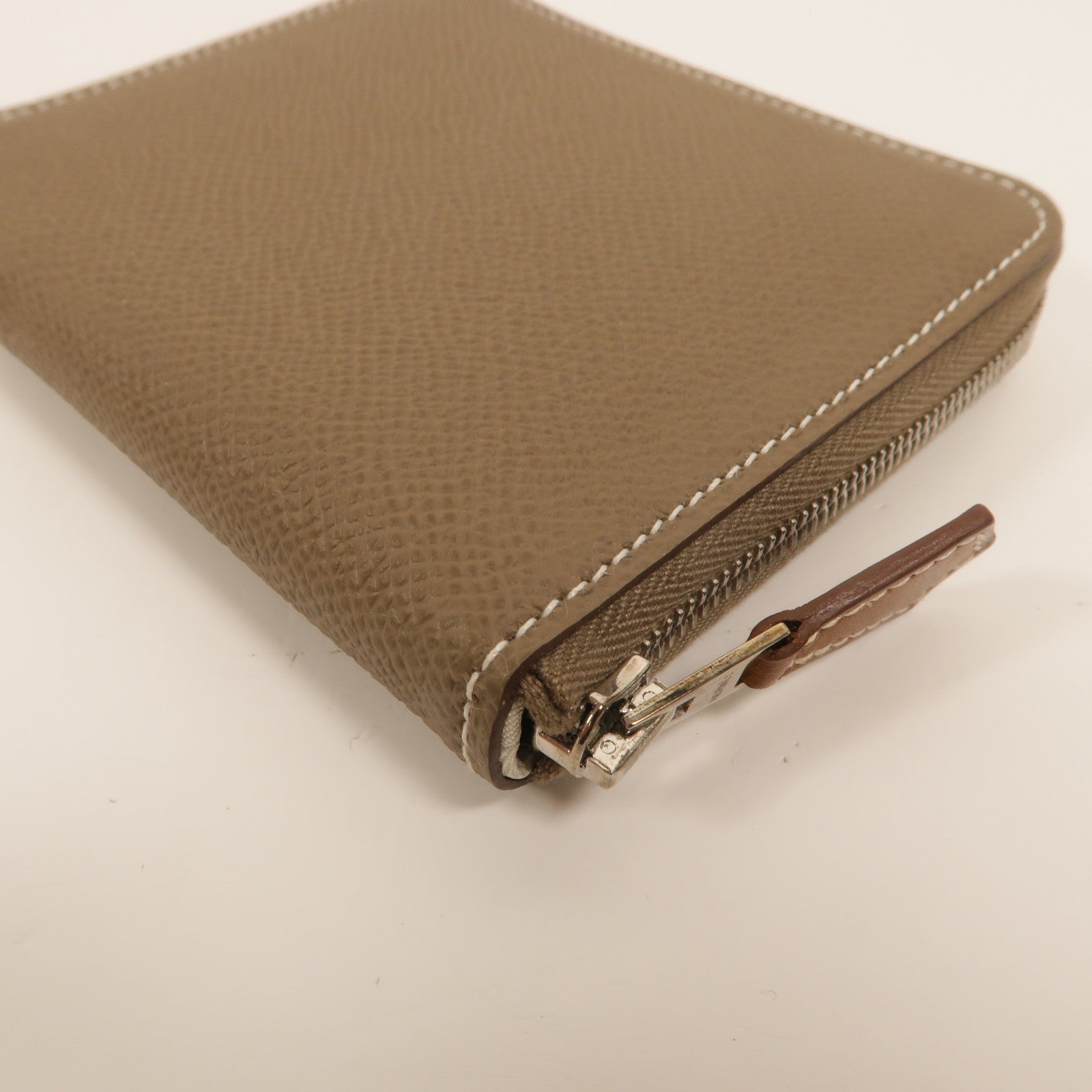 HERMES Epsom皮革Silk In Compact Wallet錢包Etoupe