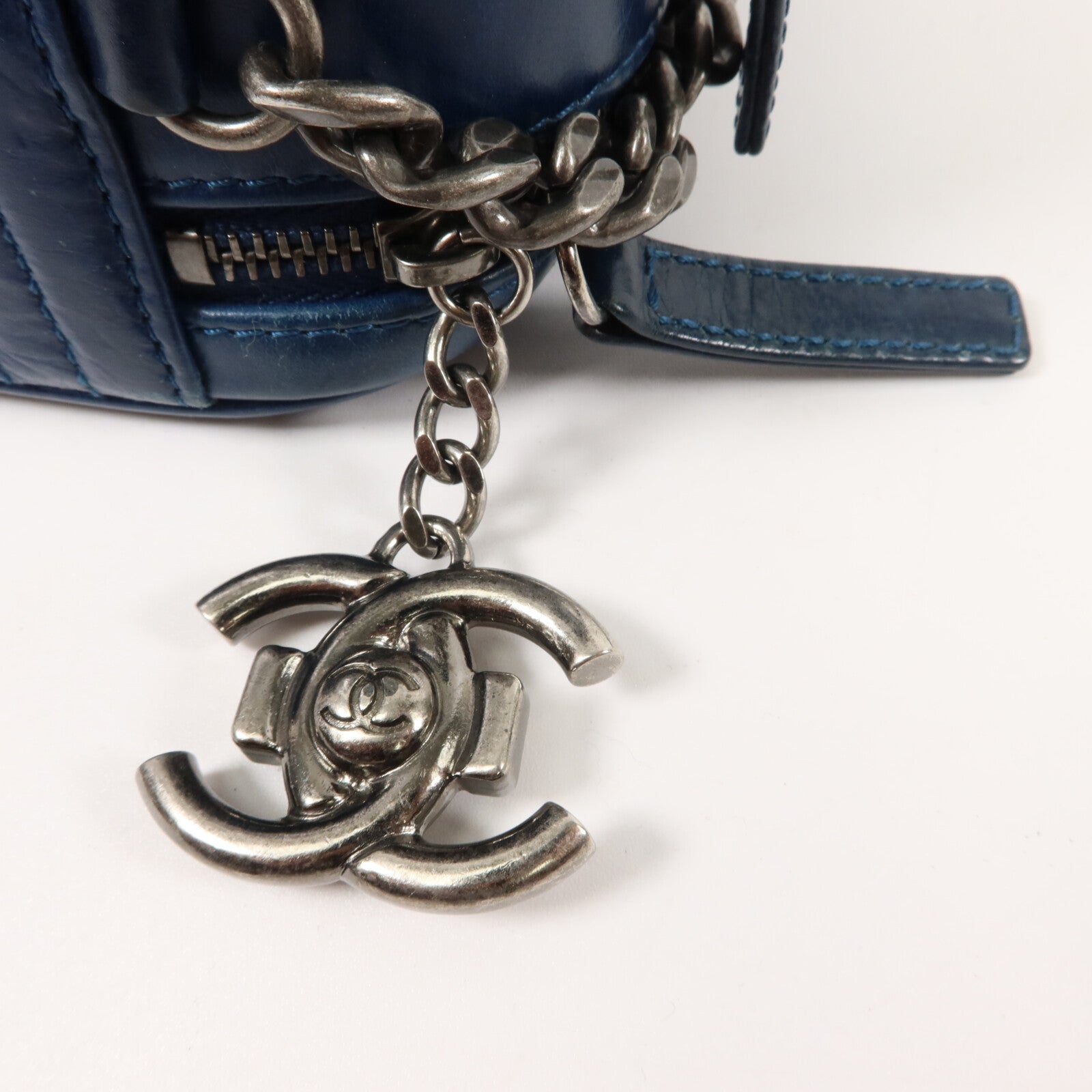 CHANEL 牛皮皮革Chain Shoulder鏈帶肩背袋