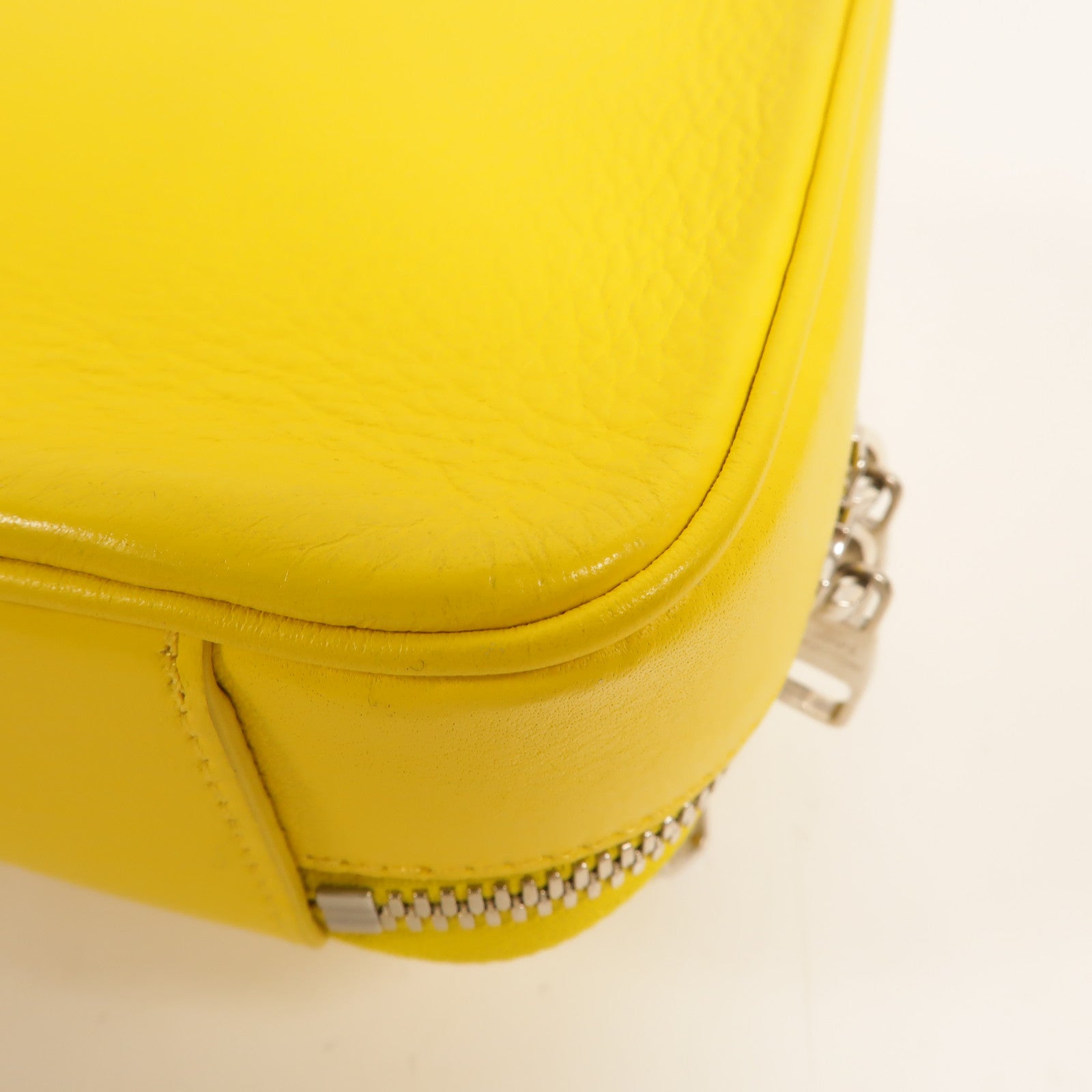 LOUIS VUITTON 牛皮皮革Utility肩背袋