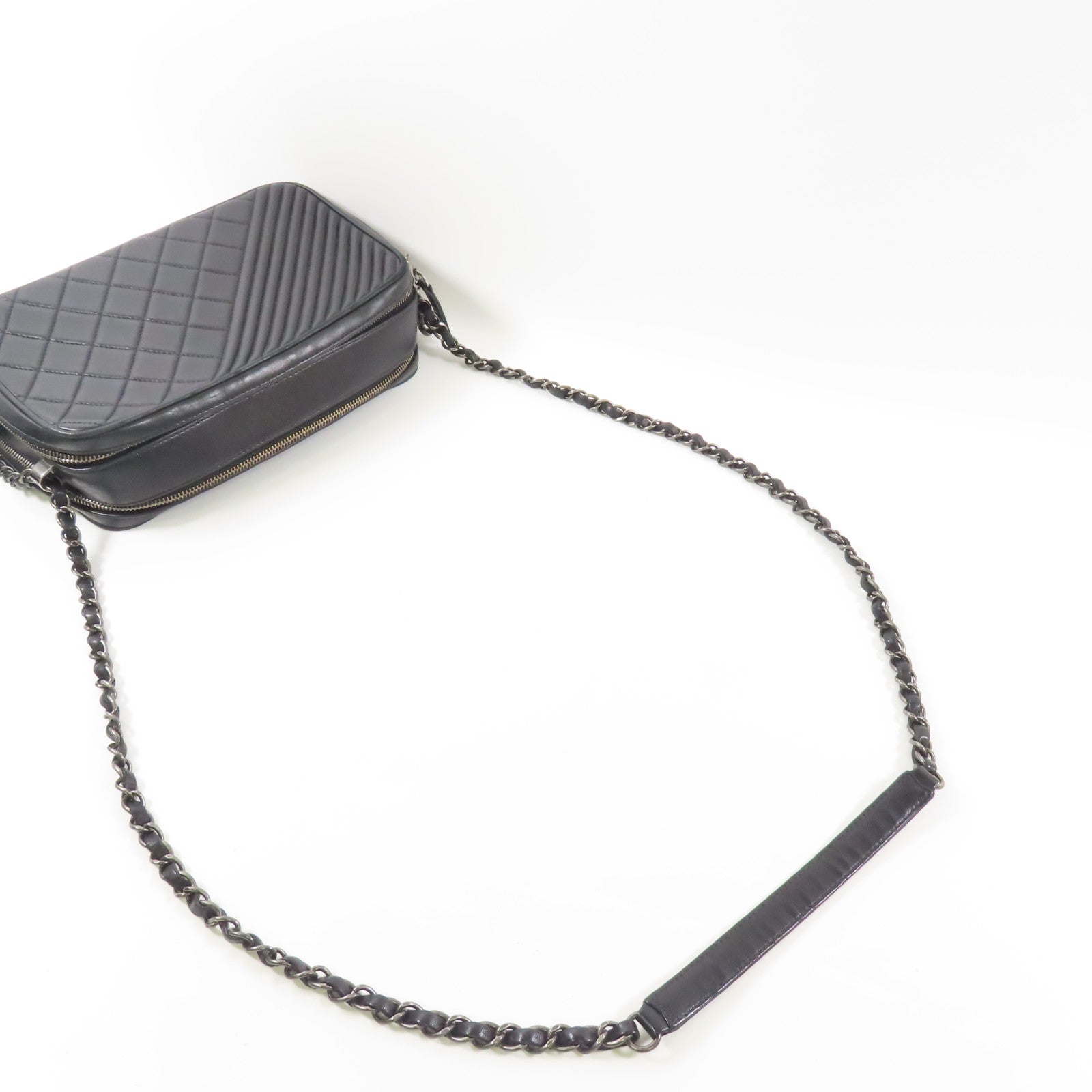 CHANEL 牛皮皮革Chain Shoulder Bag銀扣鏈帶肩背袋