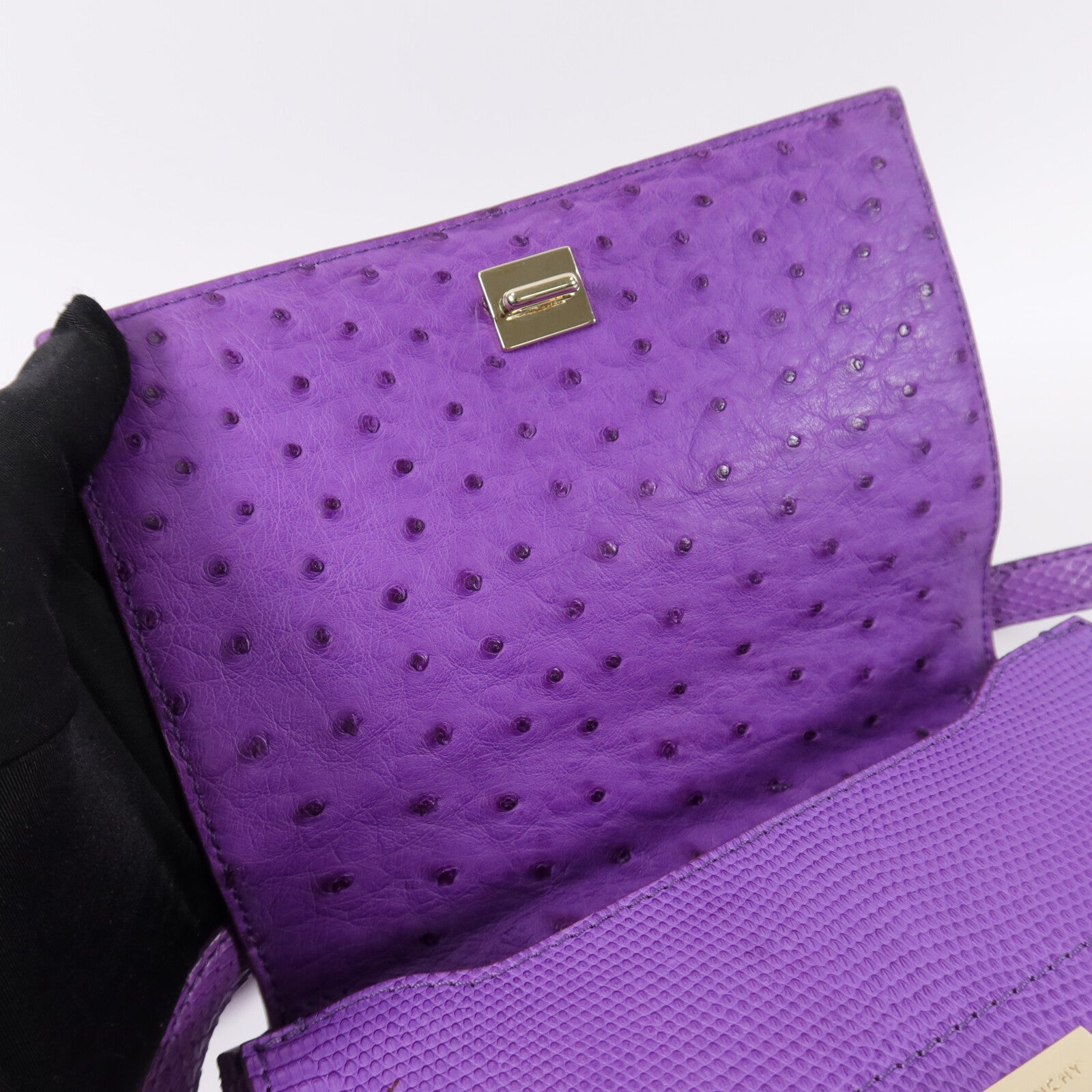 GIVENCHY 珍稀皮革Shoulder Bag肩背袋
