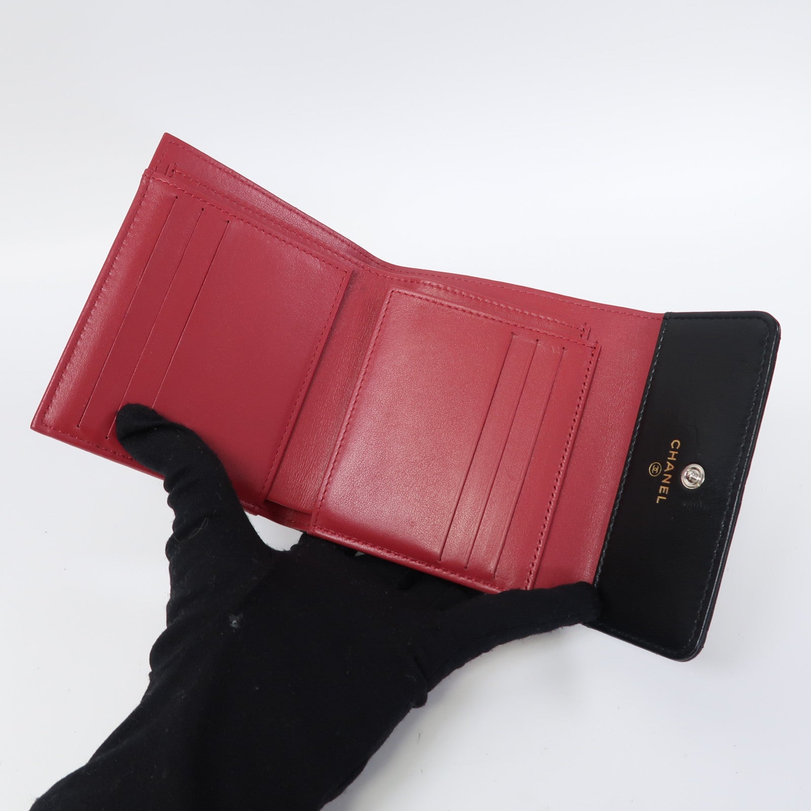 CHANEL 菱格羊皮皮革Chanel 19 Wallet銀扣錢包黑色