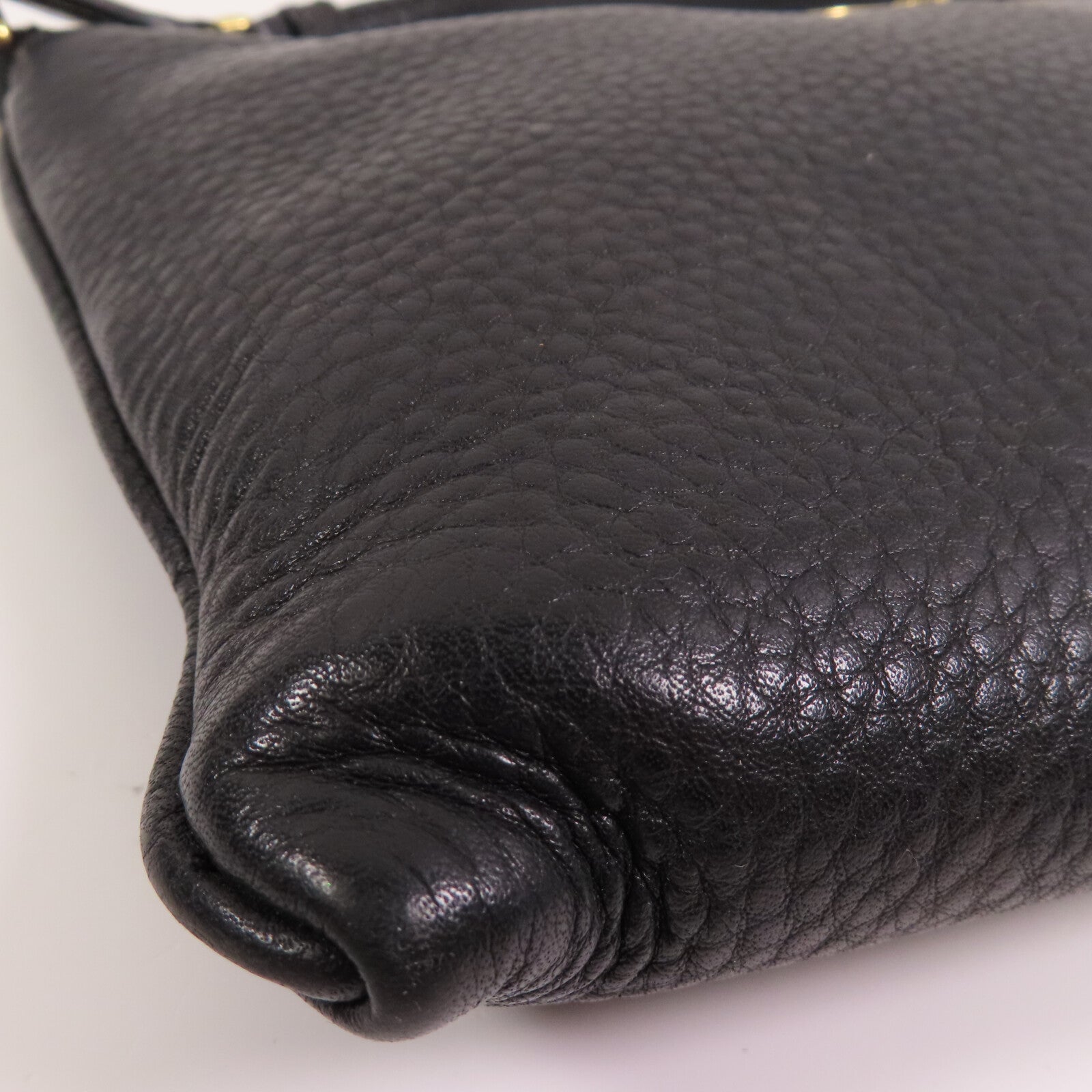 PRADA 牛皮皮革Shoulder Bag金扣肩背袋