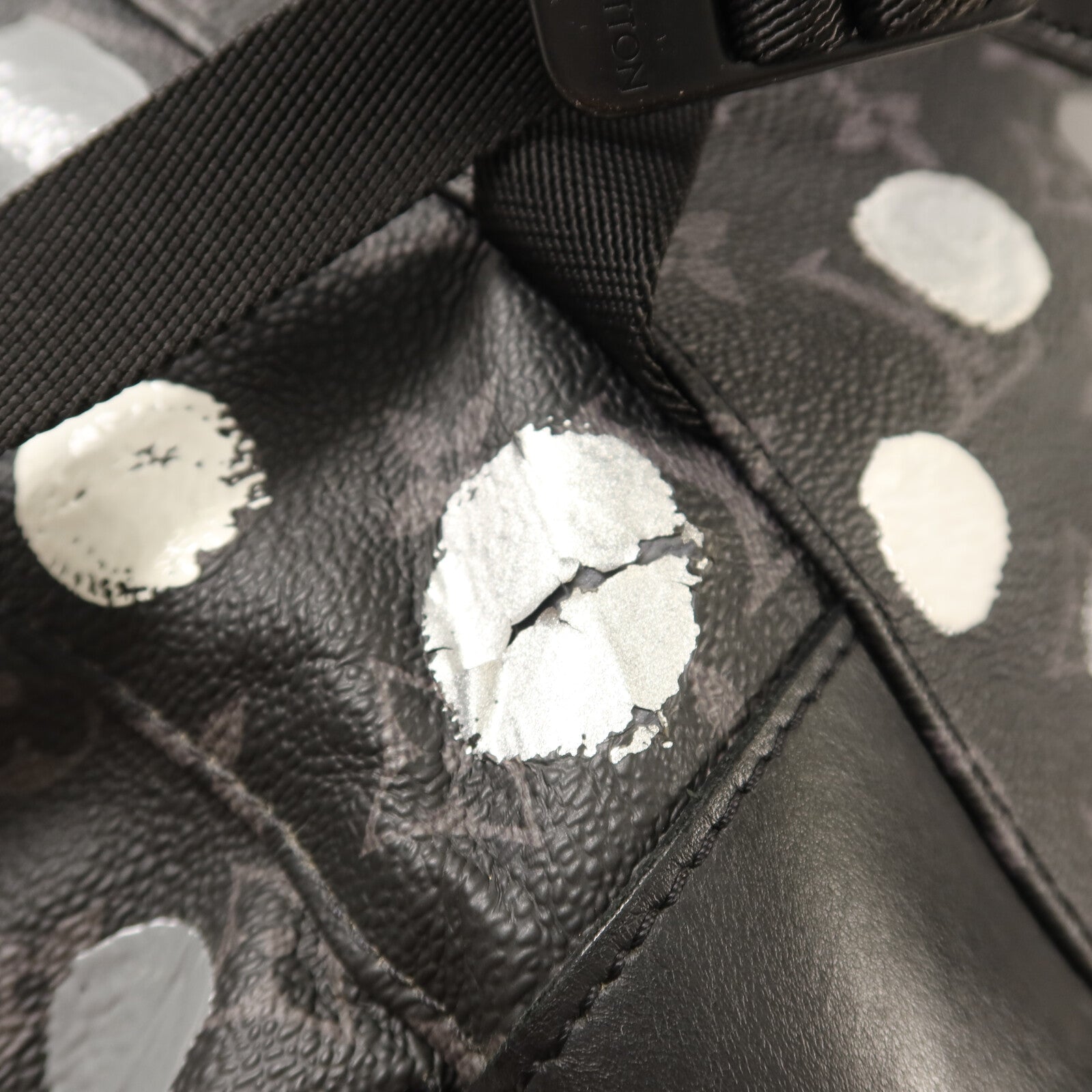 LOUIS VUITTON Monogram Eclipse LV X YK Christopher MM背包